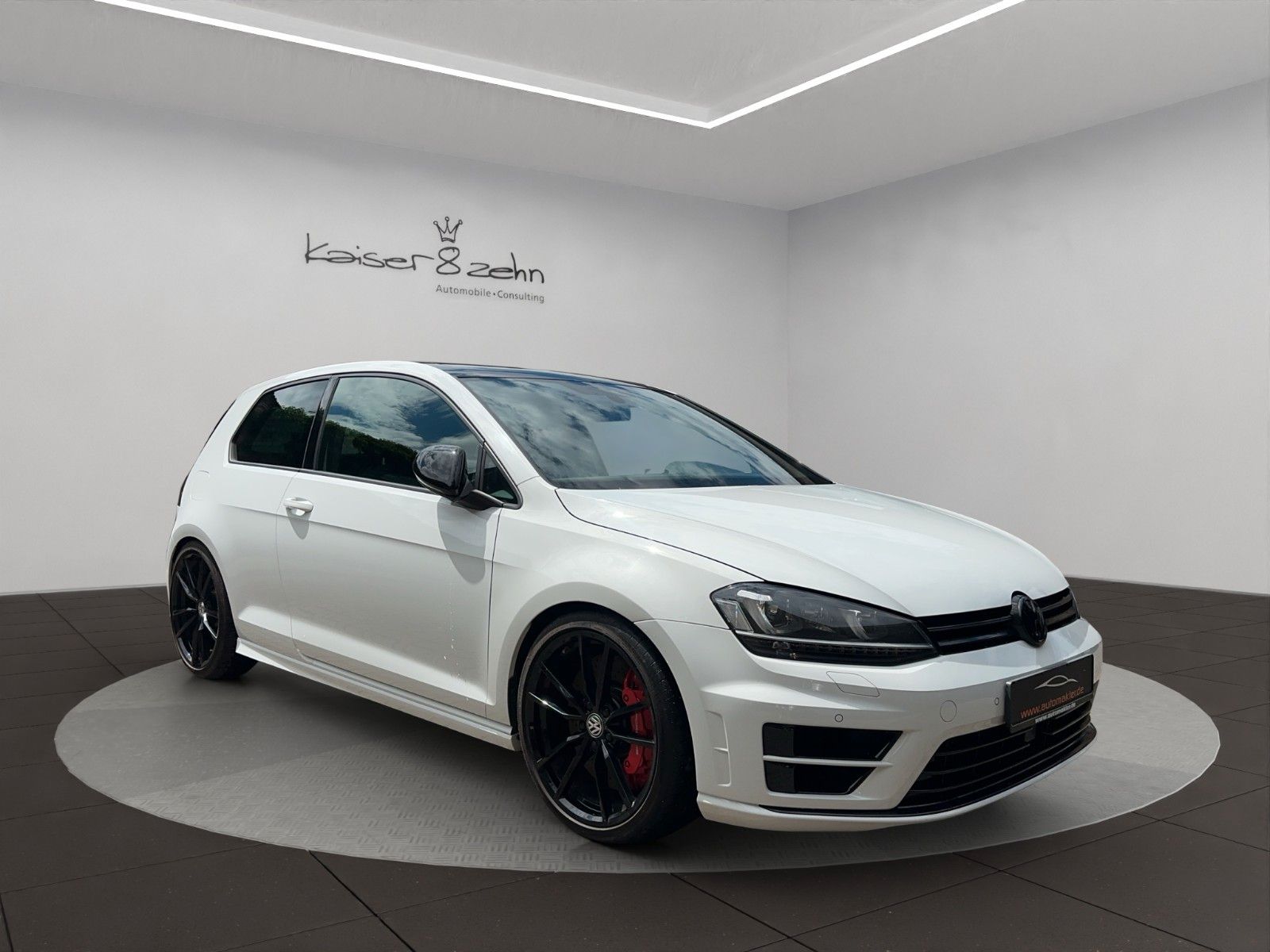 Fahrzeugabbildung Volkswagen Golf R 4Motion BlueMotion Technology DSG *389PS*