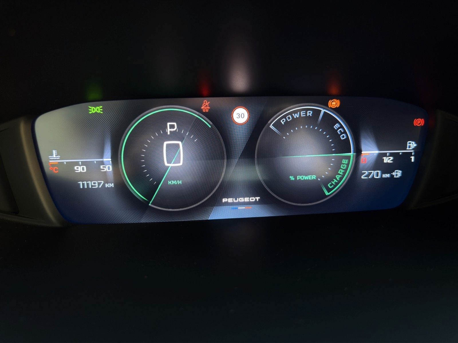 Fahrzeugabbildung Peugeot 308 SW Hybrid 145 Allure *CarPlay*