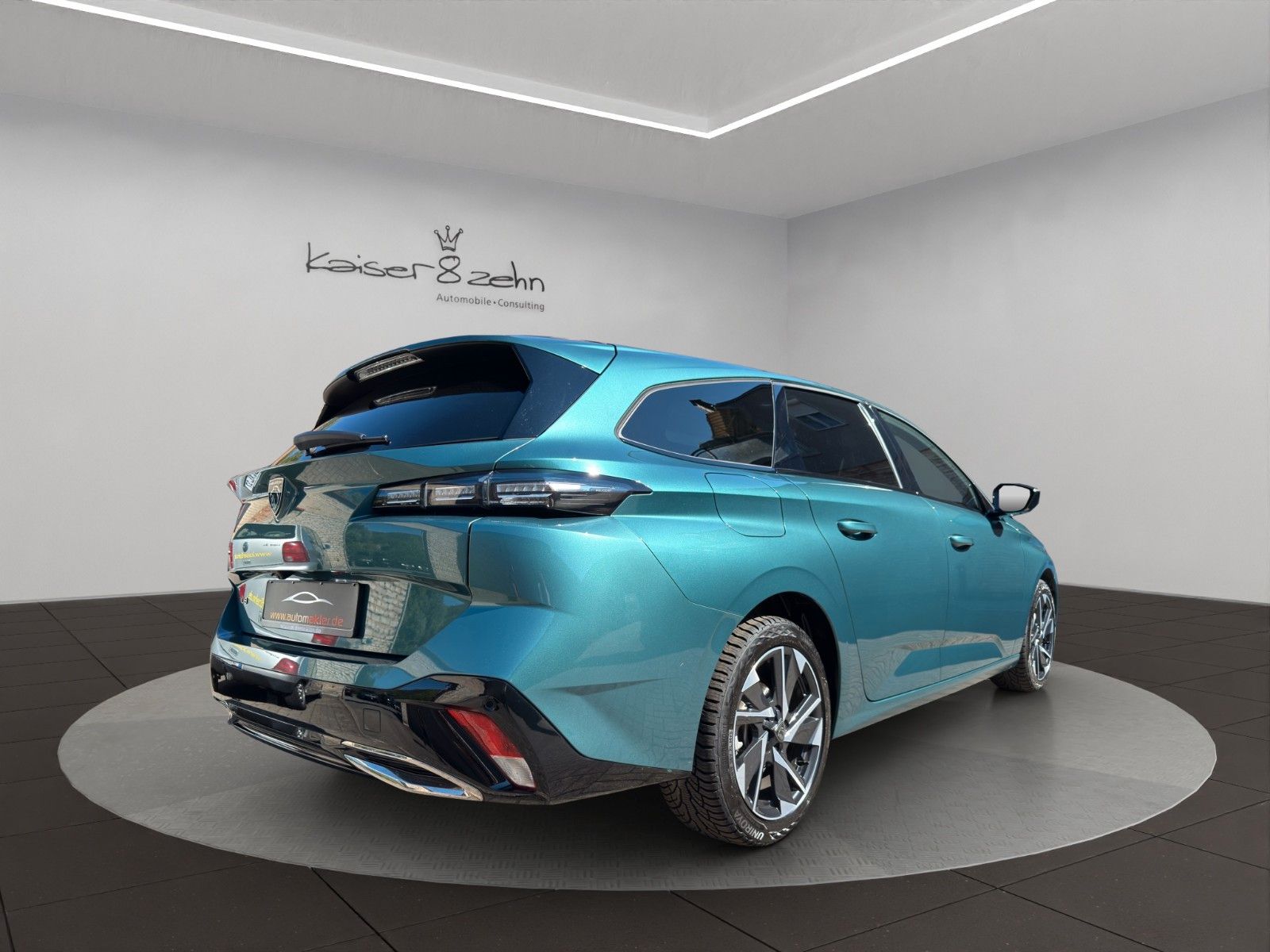 Fahrzeugabbildung Peugeot 308 SW Hybrid 145 Allure *CarPlay*