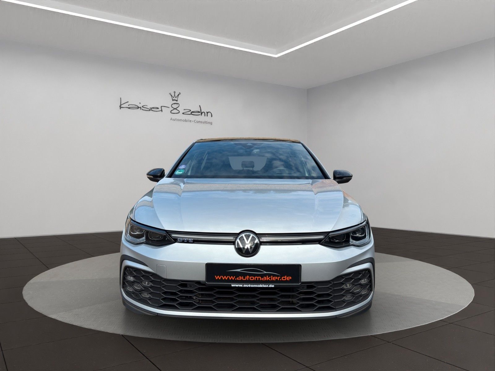 Fahrzeugabbildung Volkswagen Golf VIII 1.4 eHybrid OPF DSG GTE