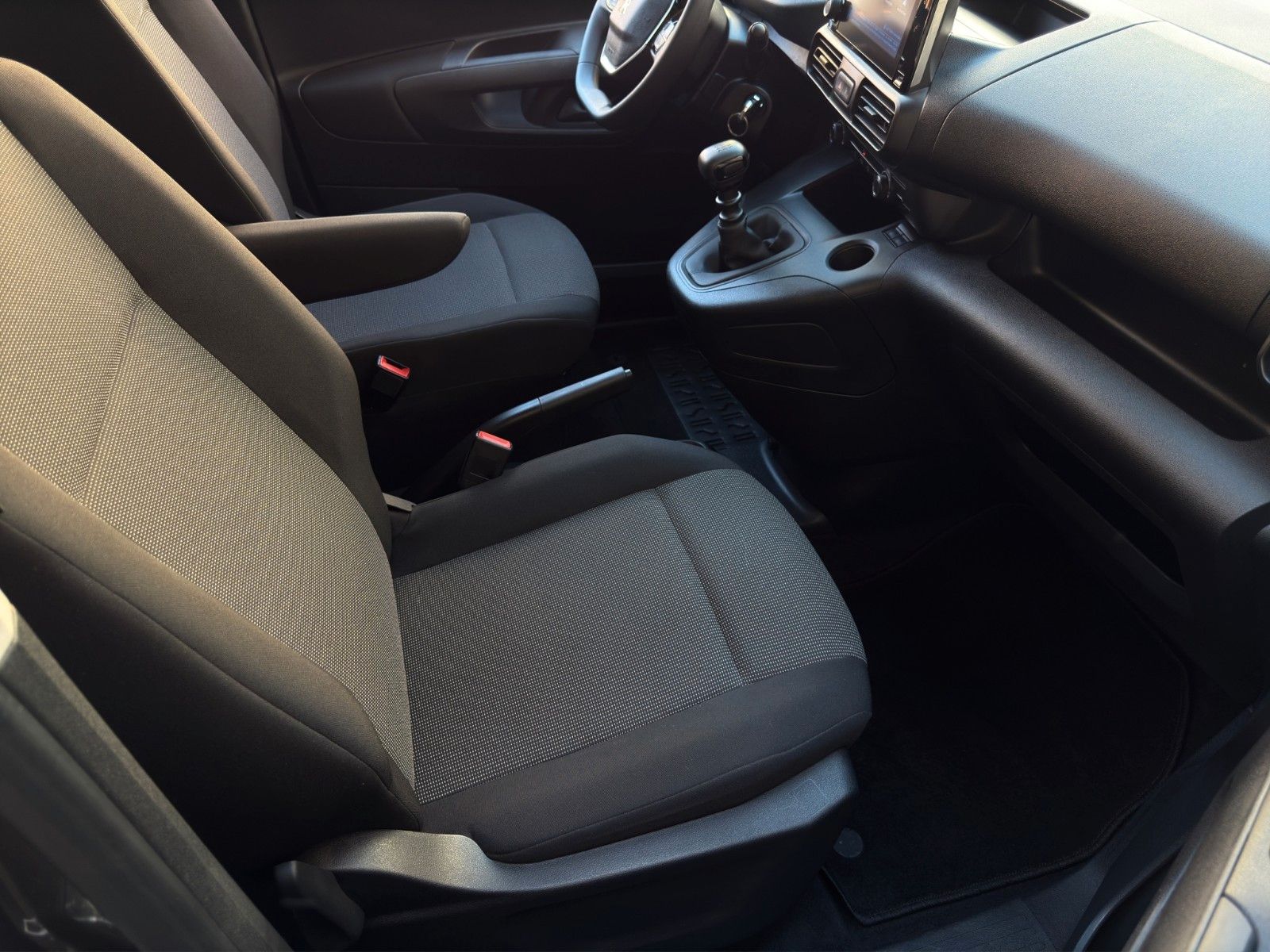 Fahrzeugabbildung Peugeot Rifter Active Pack N1 L1 *2.Hand*CarPlay*