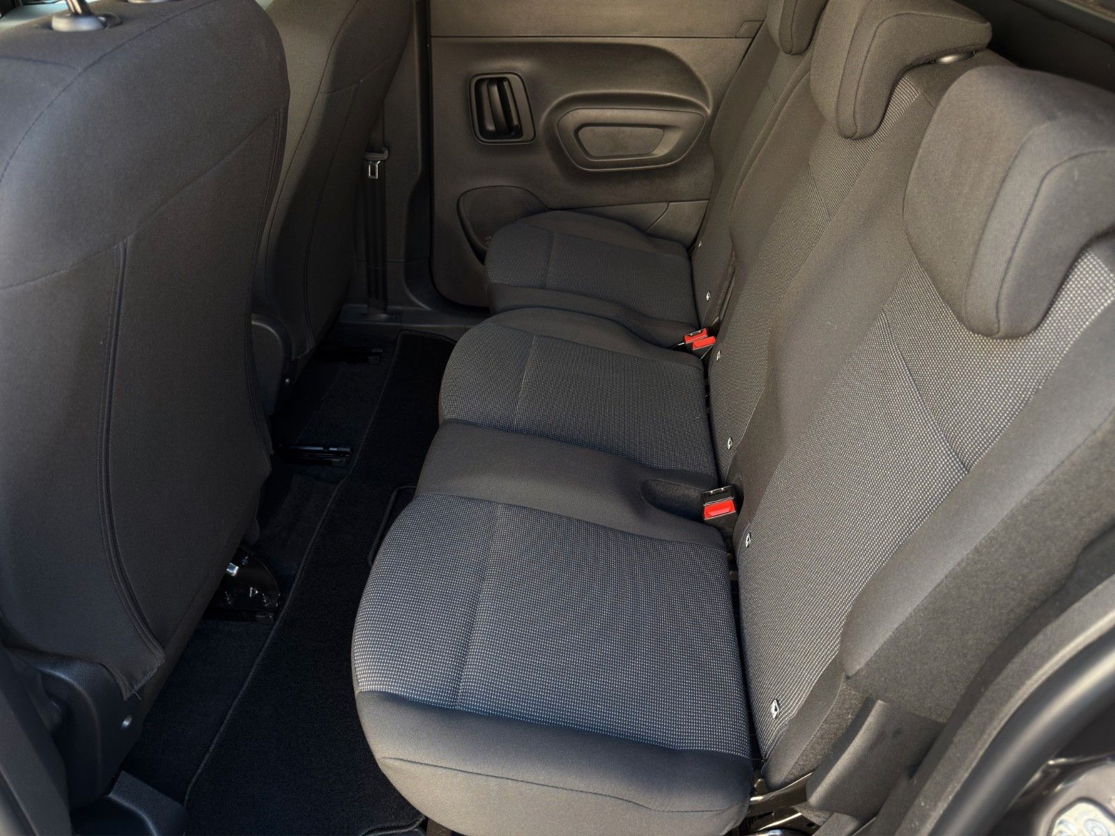 Fahrzeugabbildung Peugeot Rifter Active Pack N1 L1 *2.Hand*CarPlay*