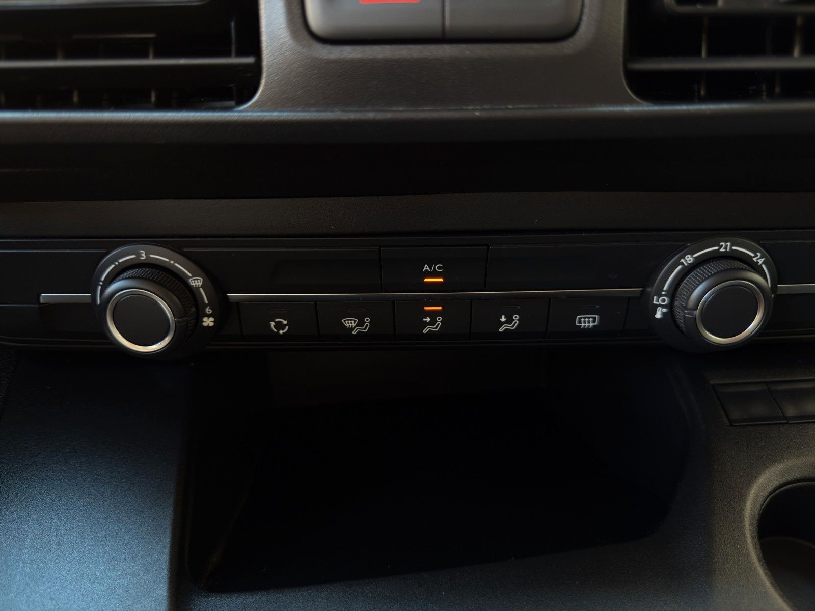 Fahrzeugabbildung Peugeot Rifter Active Pack N1 L1 *2.Hand*CarPlay*