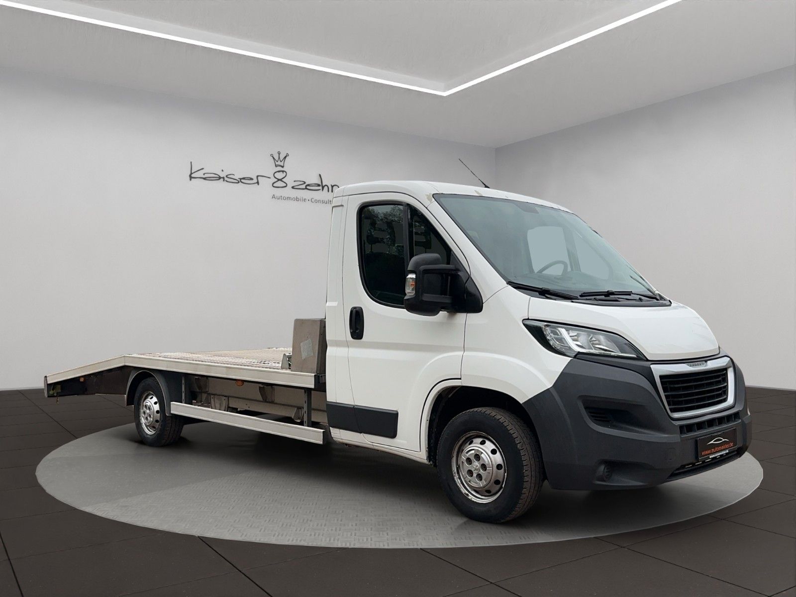 Fahrzeugabbildung Peugeot Boxer Autotransporter