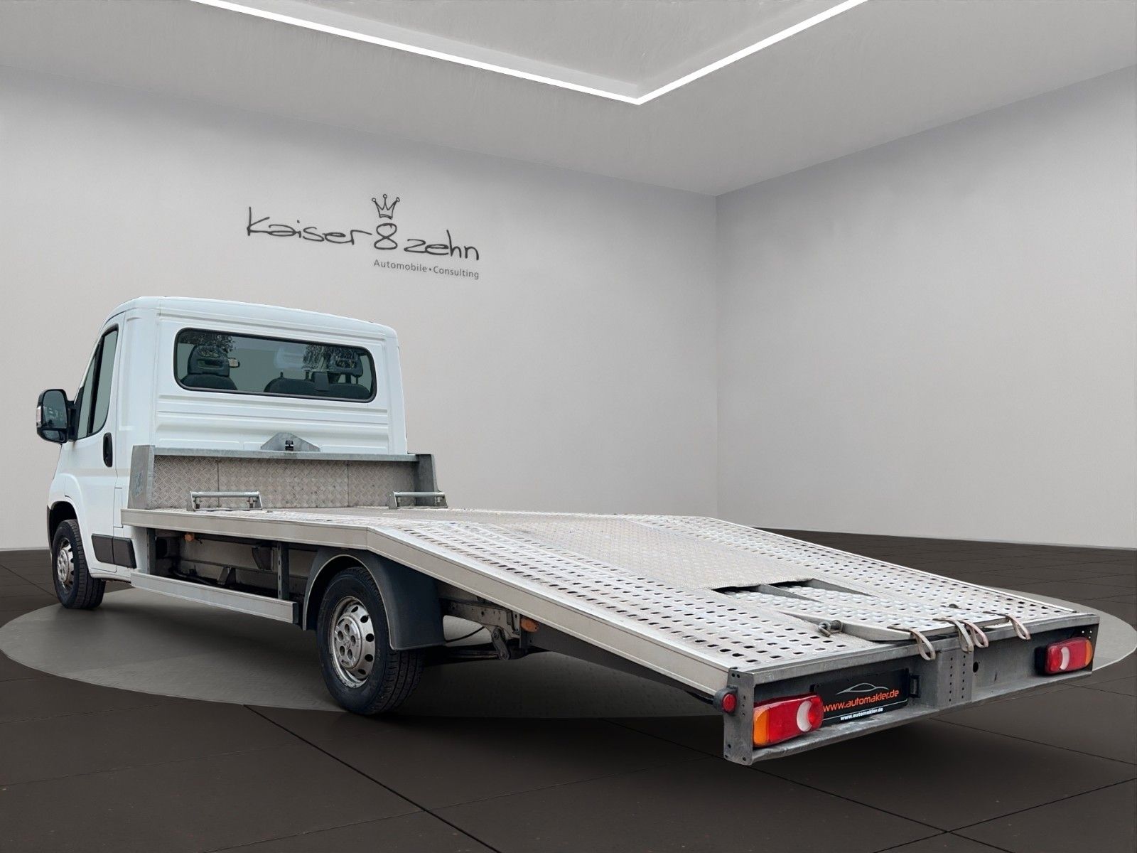 Fahrzeugabbildung Peugeot Boxer Autotransporter