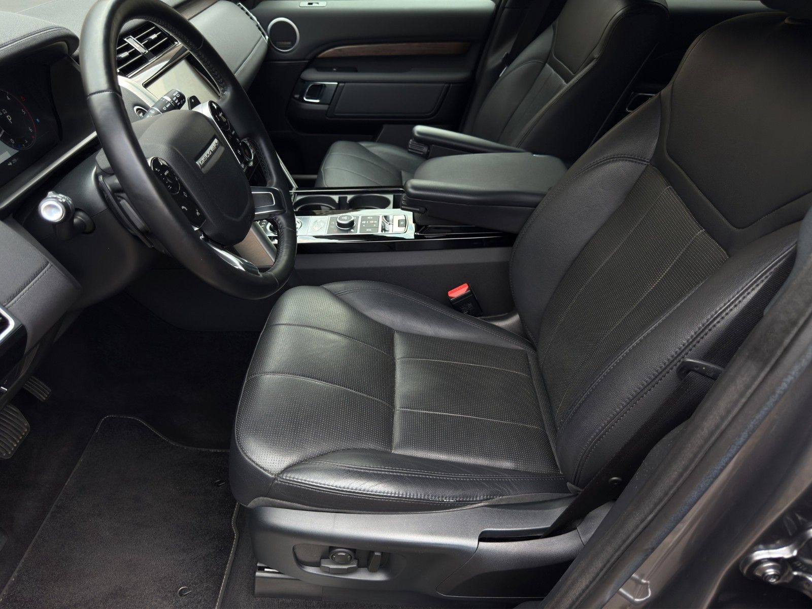 Fahrzeugabbildung Land Rover Discovery 5 HSE SDV6 *2. Hand*Rückfahrkamera*