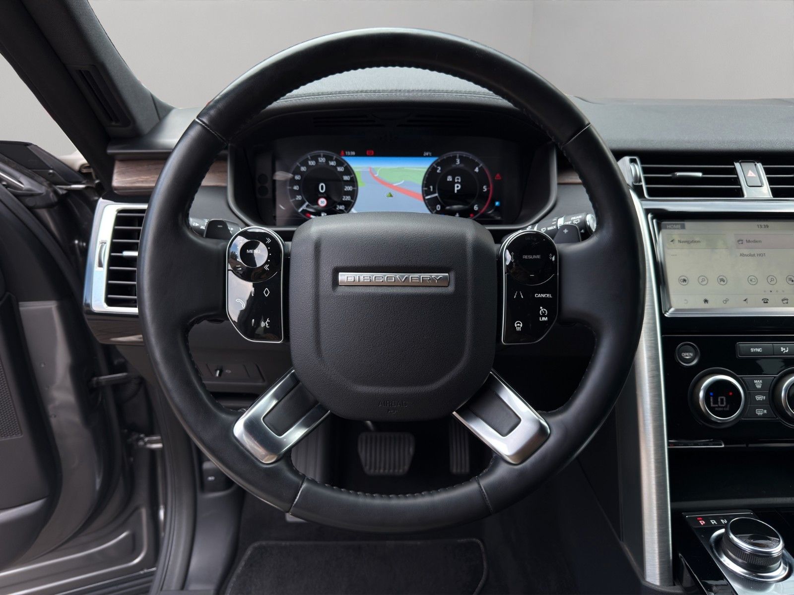Fahrzeugabbildung Land Rover Discovery 5 HSE SDV6 *2. Hand*Rückfahrkamera*