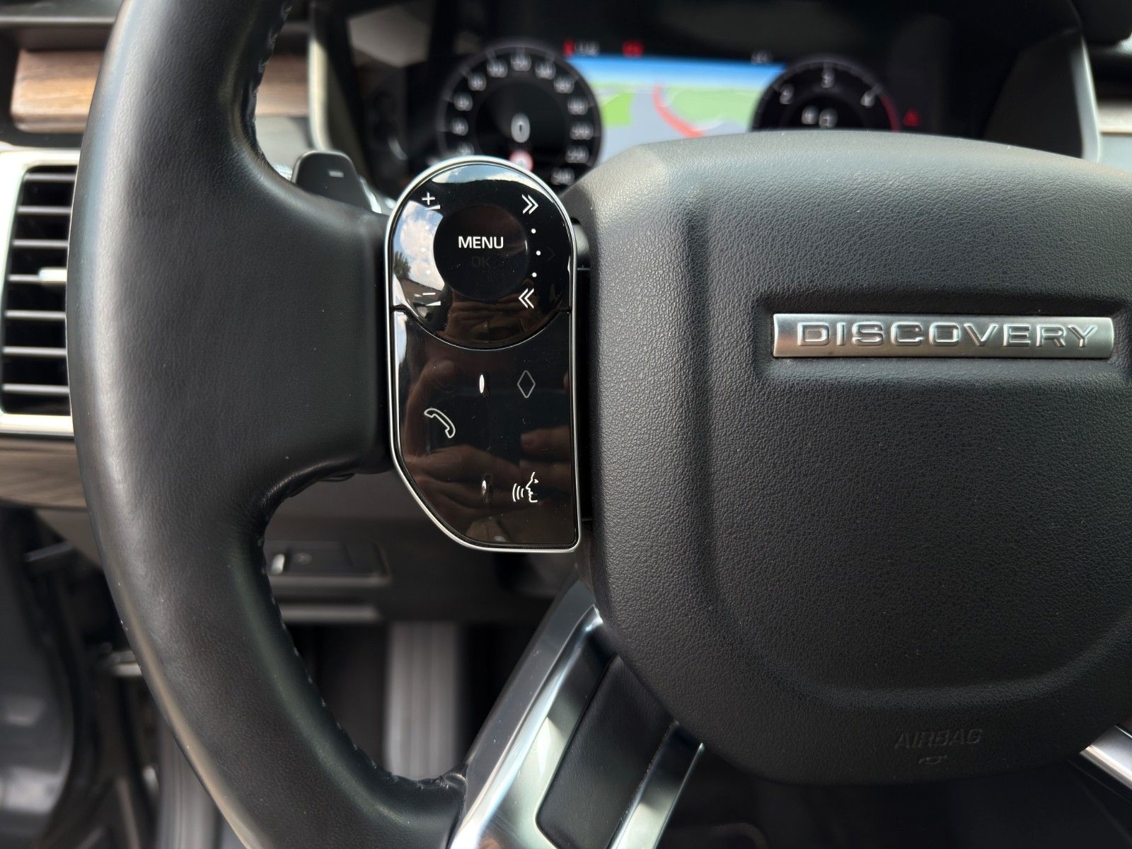 Fahrzeugabbildung Land Rover Discovery 5 HSE SDV6 *2. Hand*Rückfahrkamera*