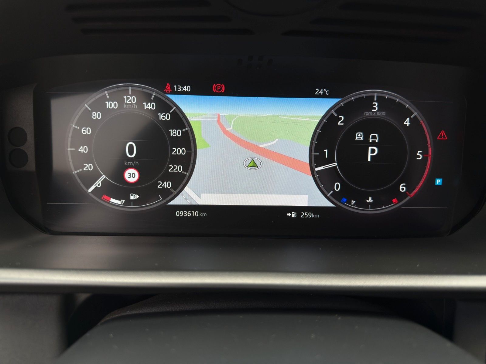 Fahrzeugabbildung Land Rover Discovery 5 HSE SDV6 *2. Hand*Rückfahrkamera*