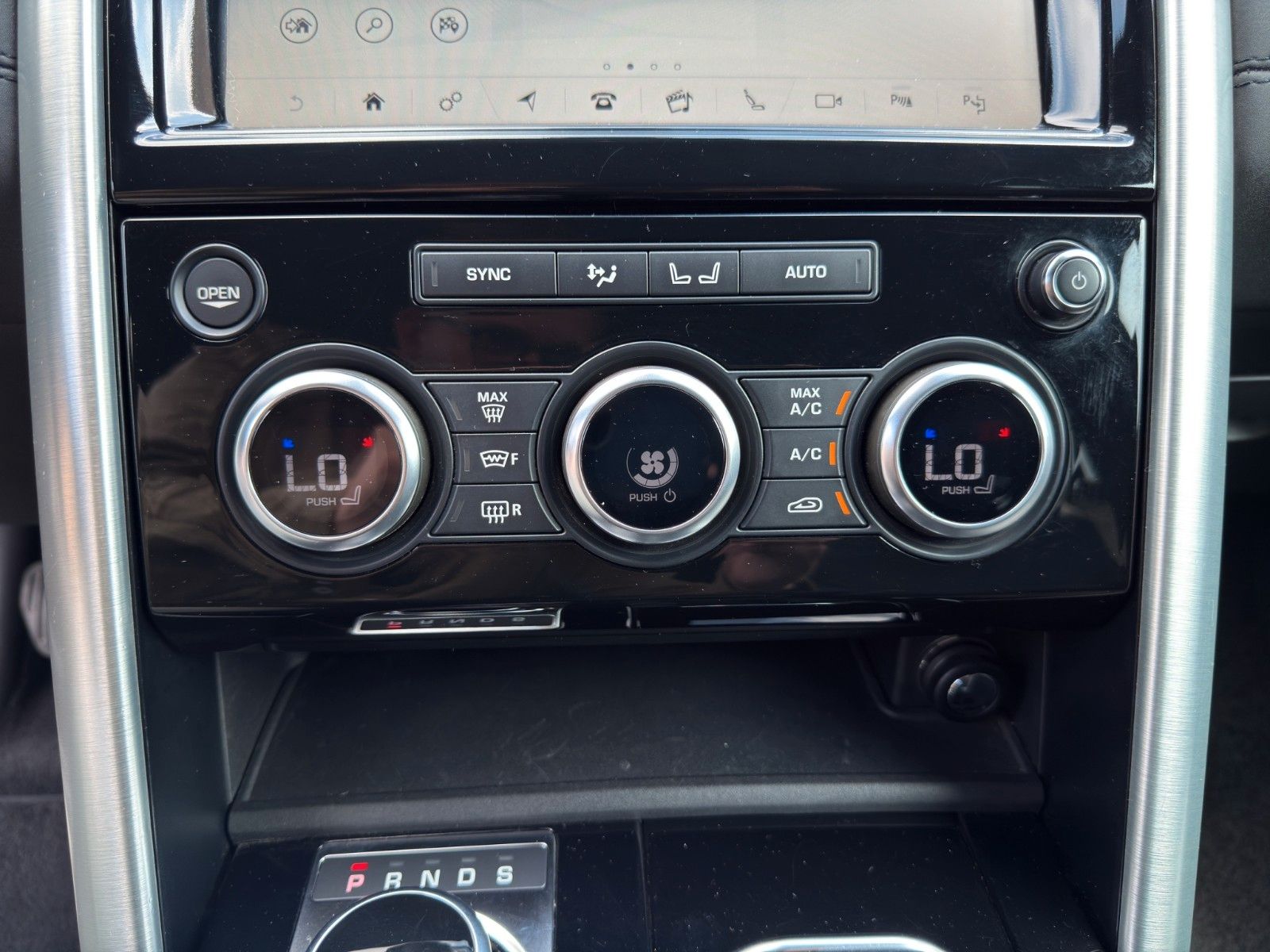 Fahrzeugabbildung Land Rover Discovery 5 HSE SDV6 *2. Hand*Rückfahrkamera*