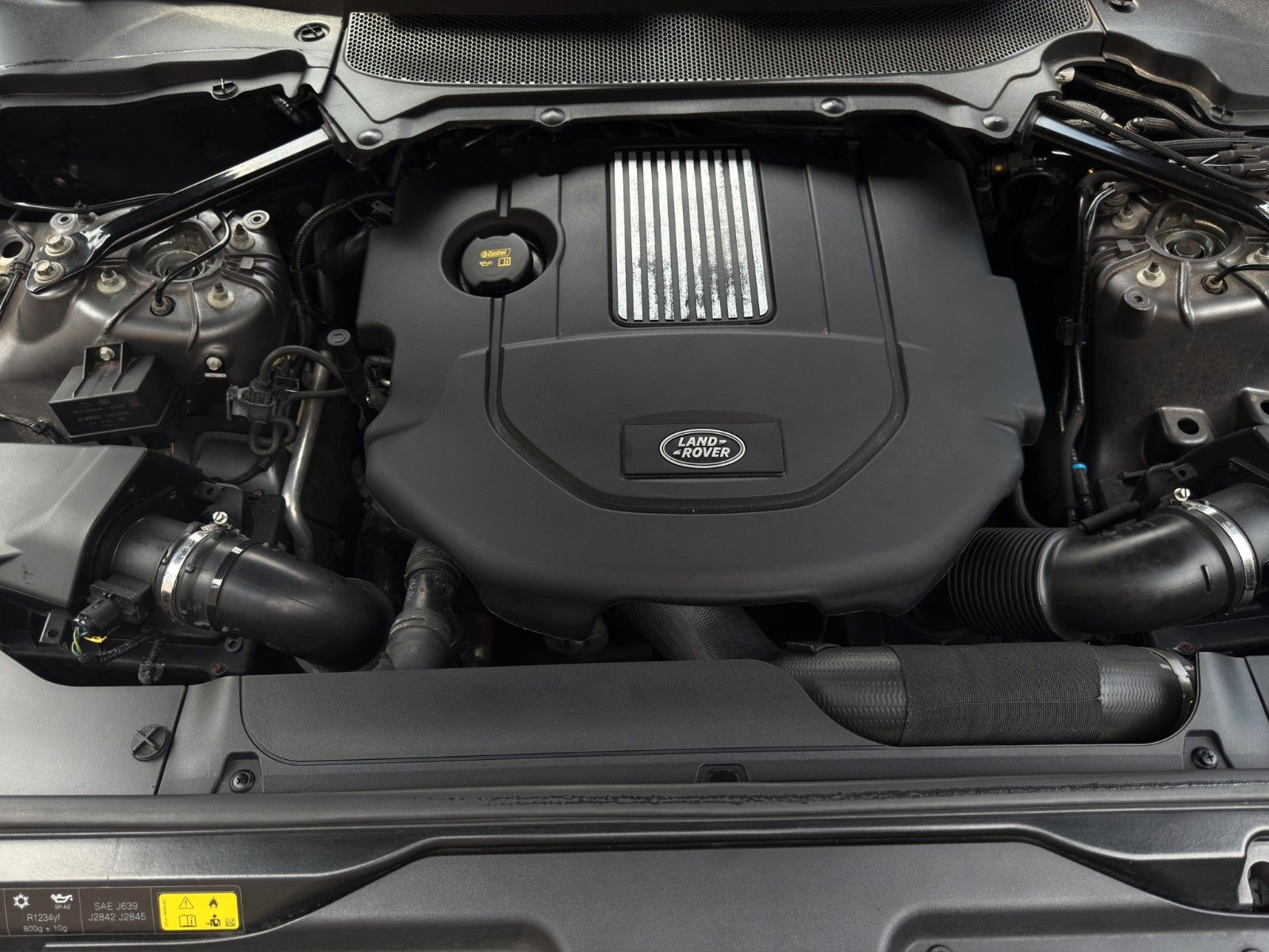 Fahrzeugabbildung Land Rover Discovery 5 HSE SDV6 *2. Hand*Rückfahrkamera*