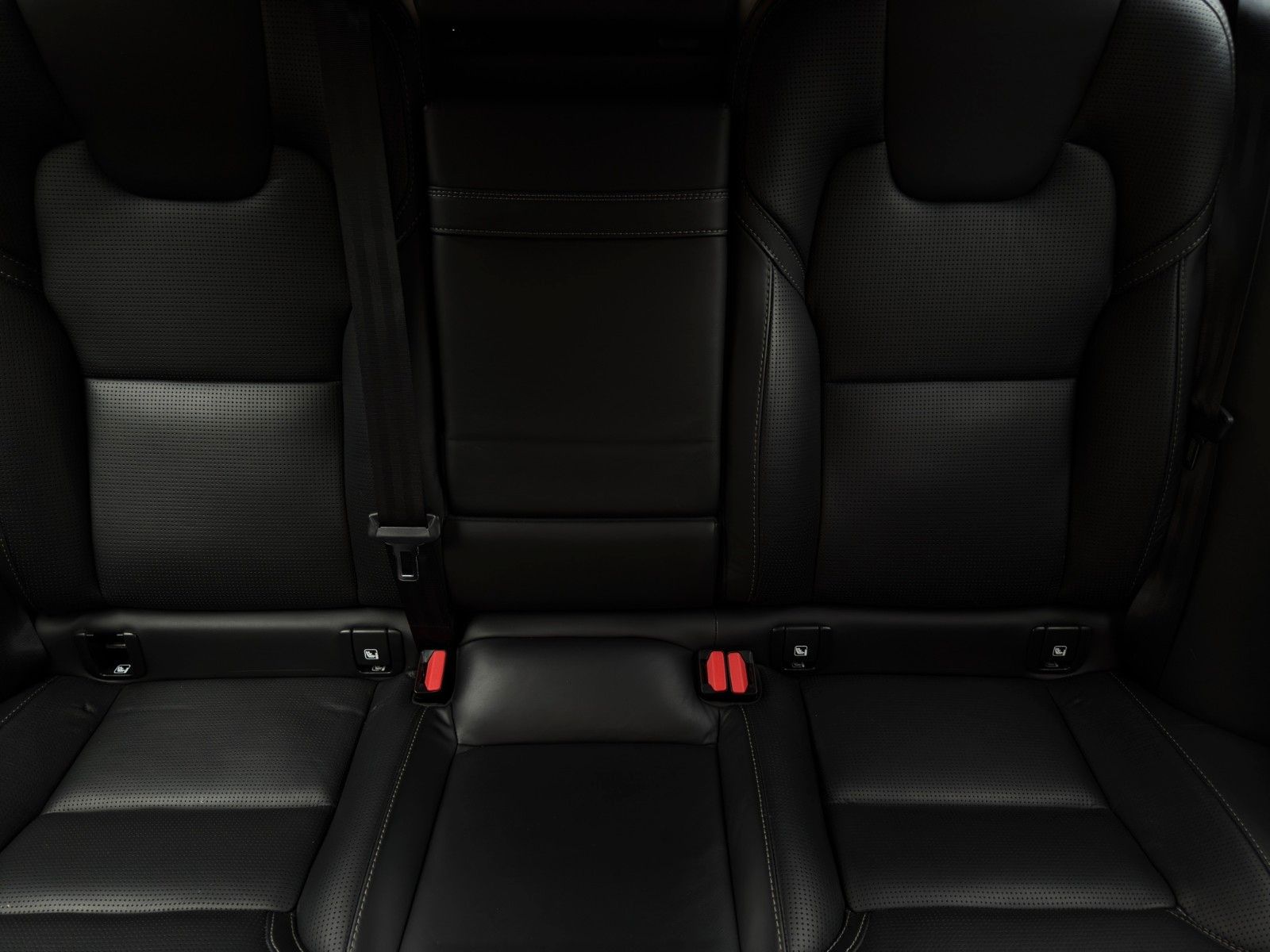 Fahrzeugabbildung Volvo V90 D4 Inscription *2.Hand*Sitzklima*CarPlay*