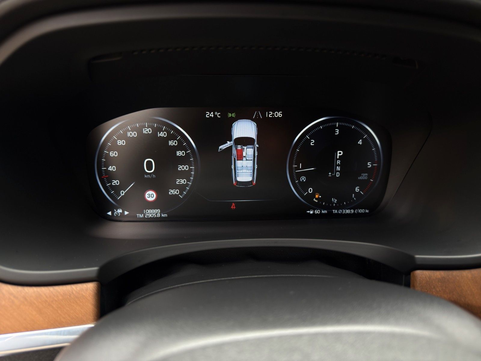 Fahrzeugabbildung Volvo V90 D4 Inscription *2.Hand*Sitzklima*CarPlay*