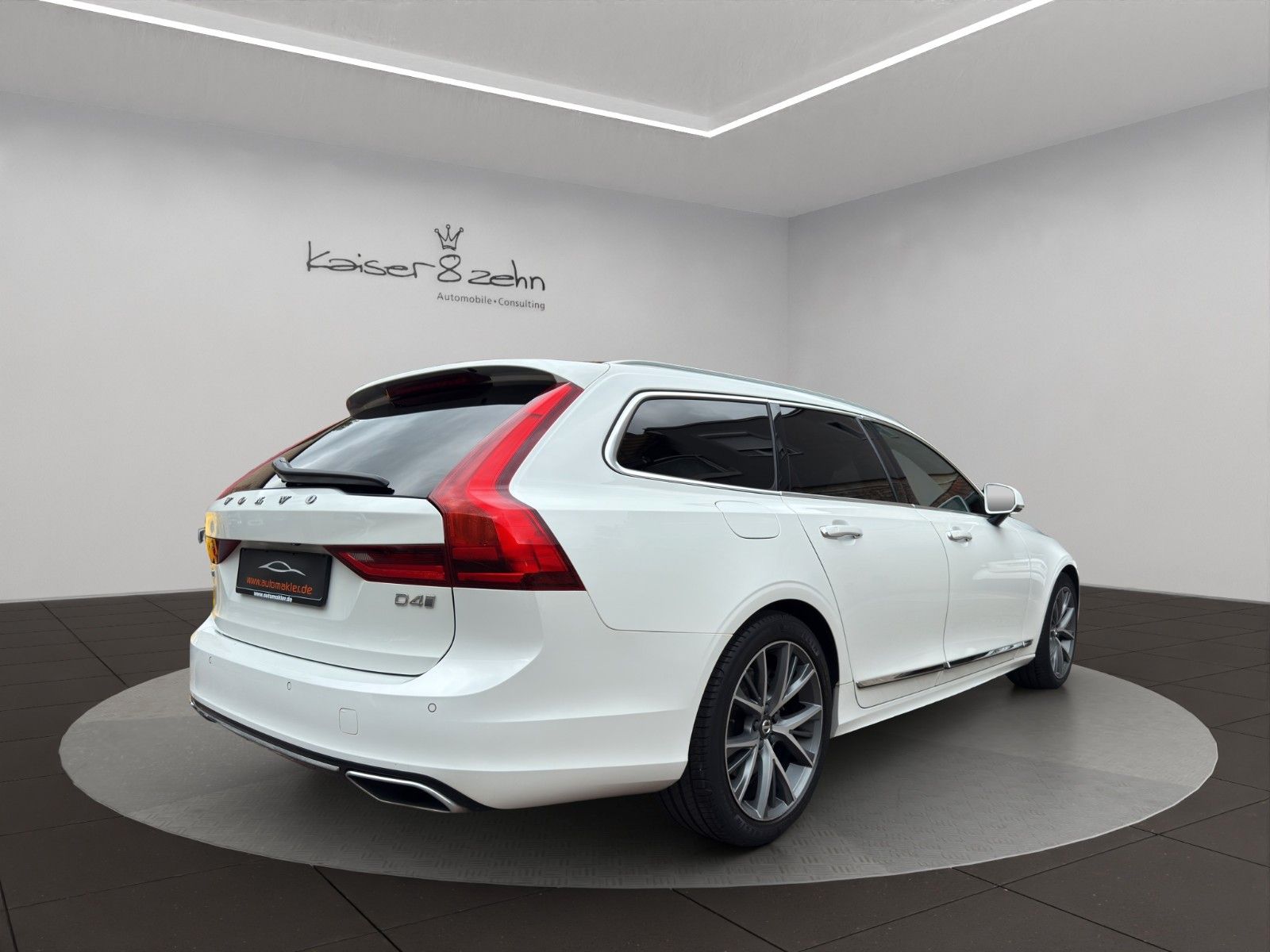 Fahrzeugabbildung Volvo V90 D4 Inscription *2.Hand*Sitzklima*CarPlay*