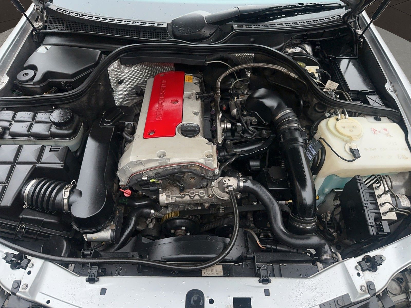 Fahrzeugabbildung Mercedes-Benz CLK 200 Kompressor Avantgarde
