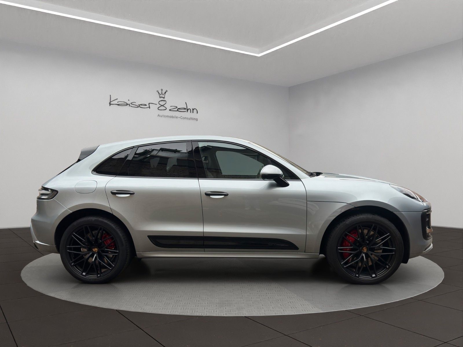 Fahrzeugabbildung Porsche Macan GTS *Burmester* *Surround View*