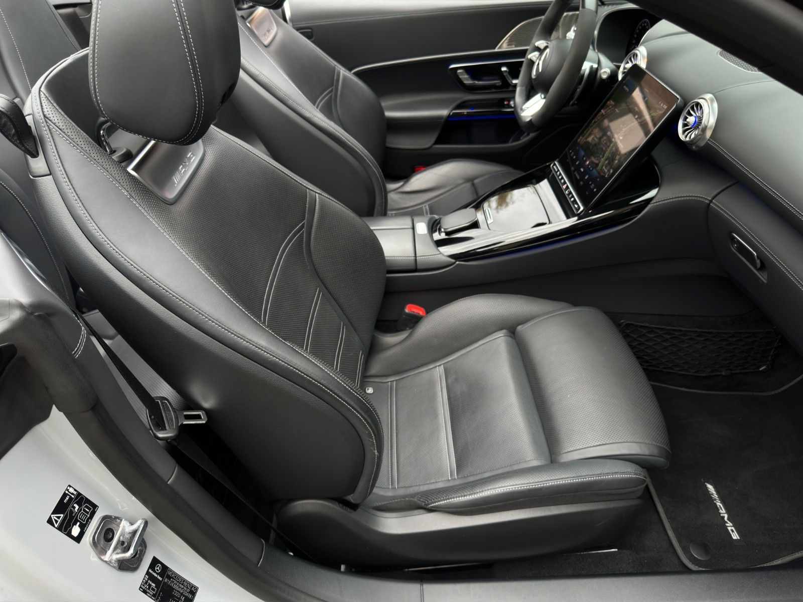 Fahrzeugabbildung Mercedes-Benz SL 63 AMG 4Matic+