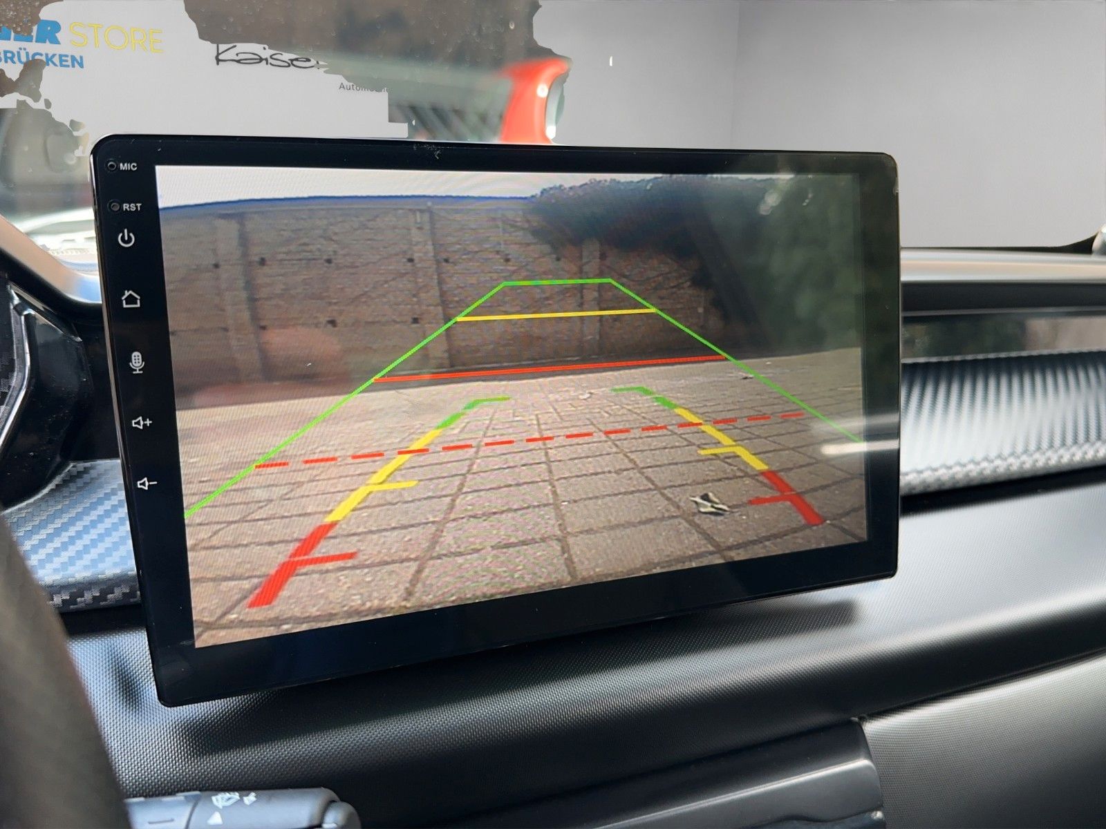 Fahrzeugabbildung Ligier JS 50 Sport Pack DCI Carplay