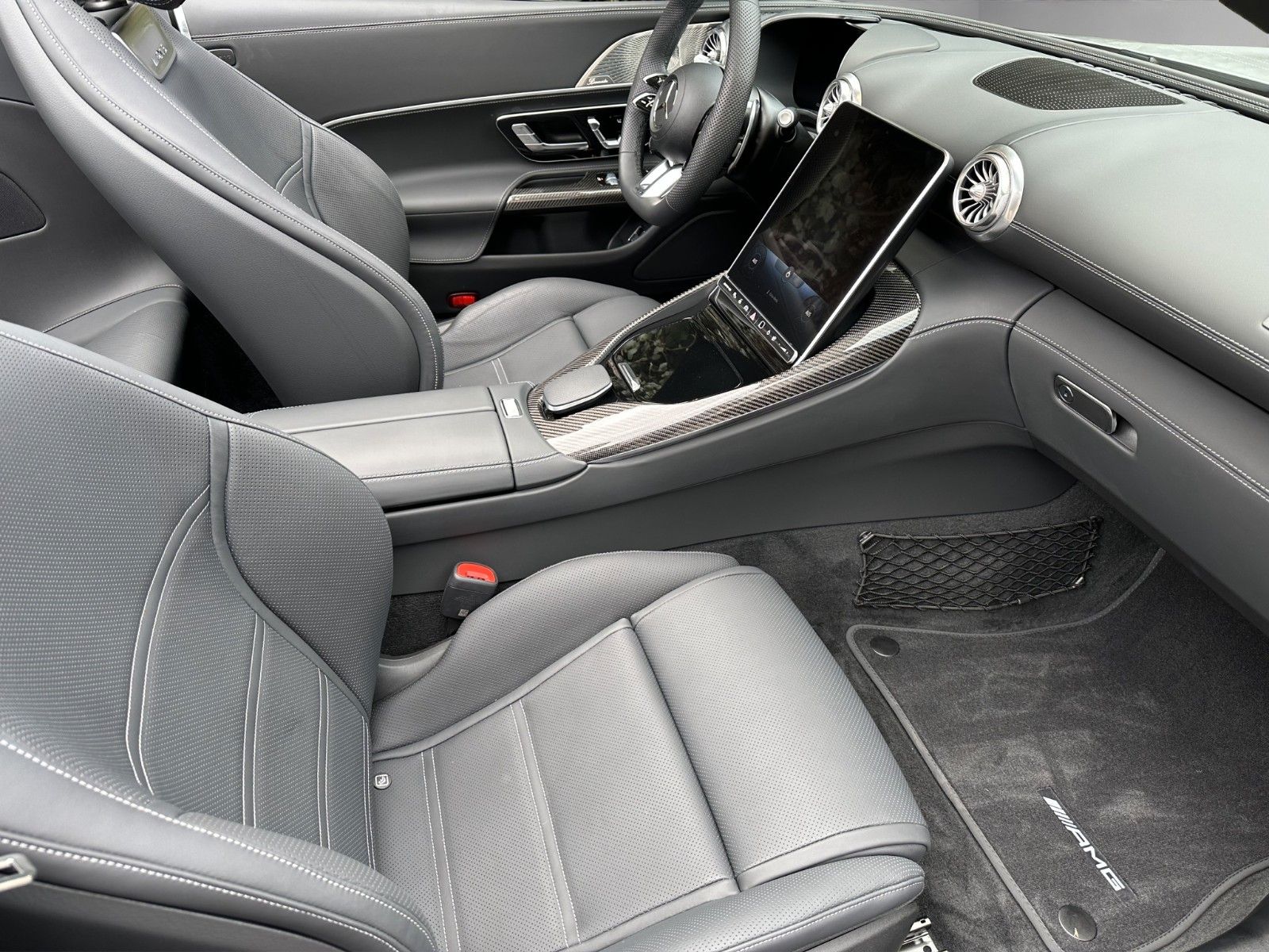 Fahrzeugabbildung Mercedes-Benz SL 63 AMG 4 Matic +