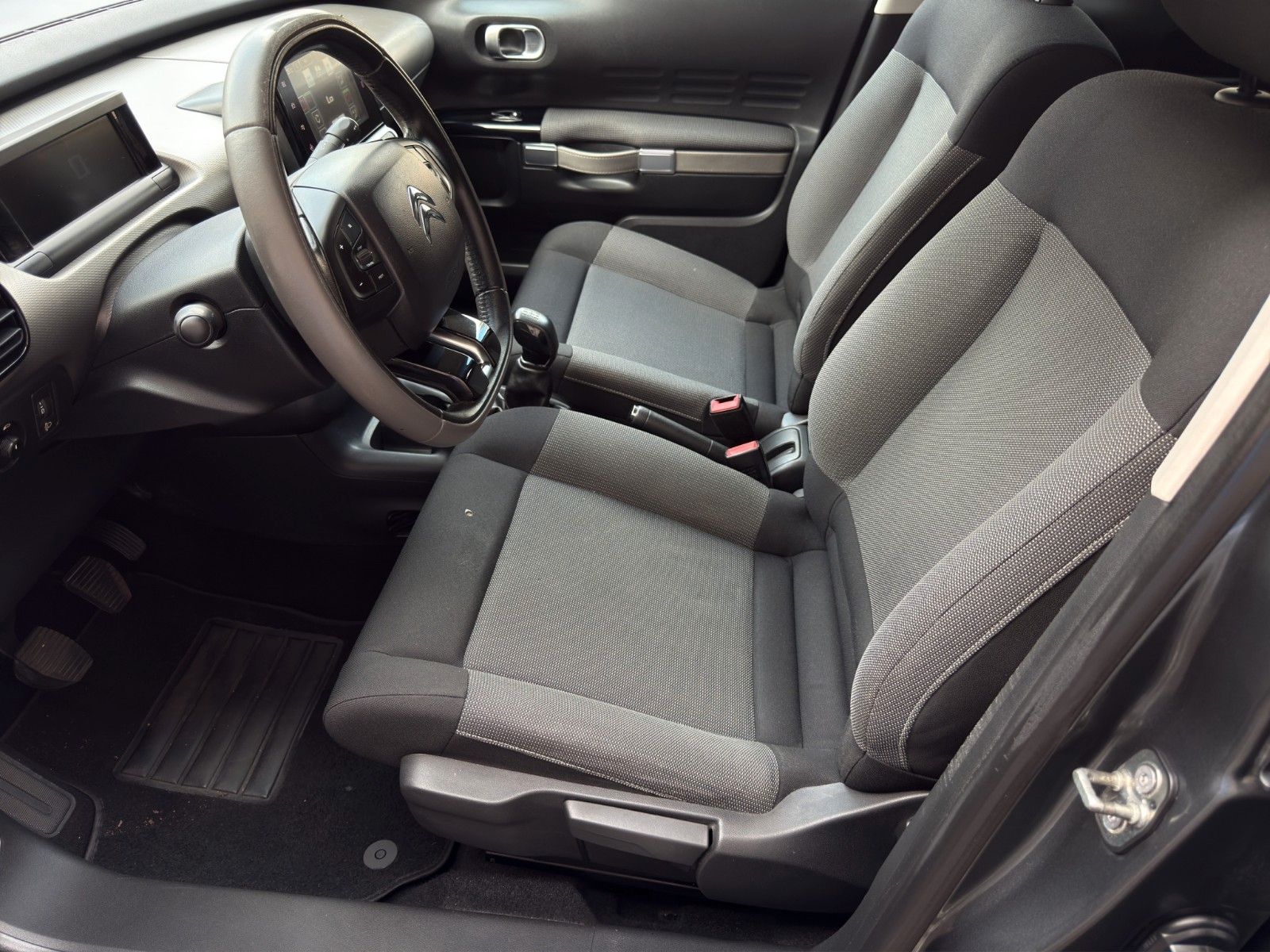 Fahrzeugabbildung Citroën C4 Cactus Shine *PDC*Bluetooth*