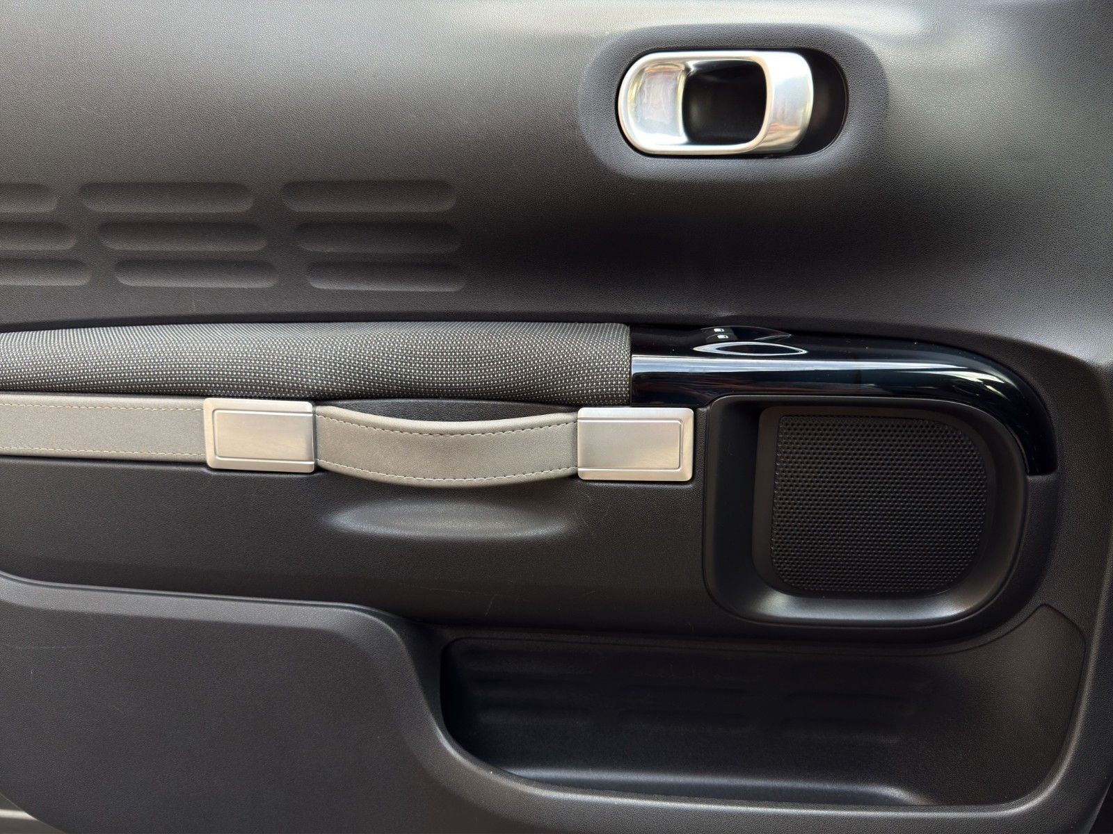 Fahrzeugabbildung Citroën C4 Cactus Shine *PDC*Bluetooth*