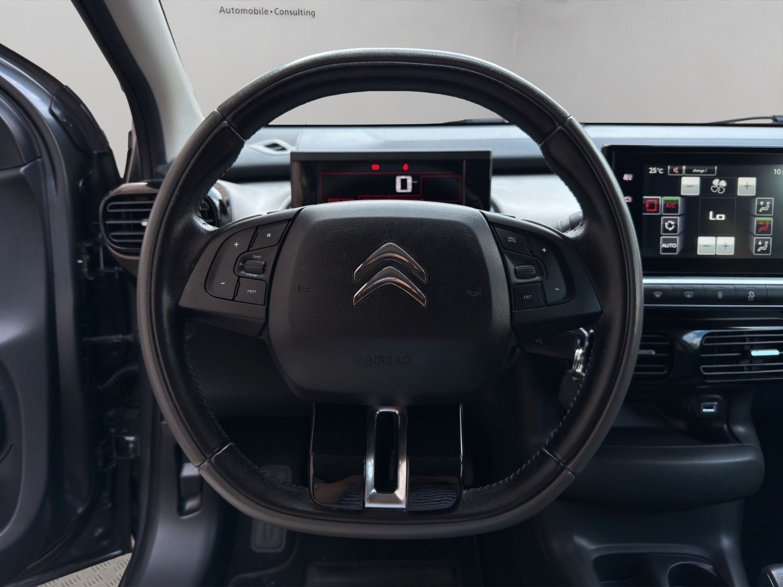 Fahrzeugabbildung Citroën C4 Cactus Shine *PDC*Bluetooth*