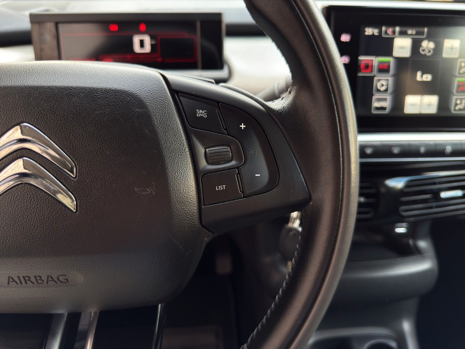 Fahrzeugabbildung Citroën C4 Cactus Shine *PDC*Bluetooth*