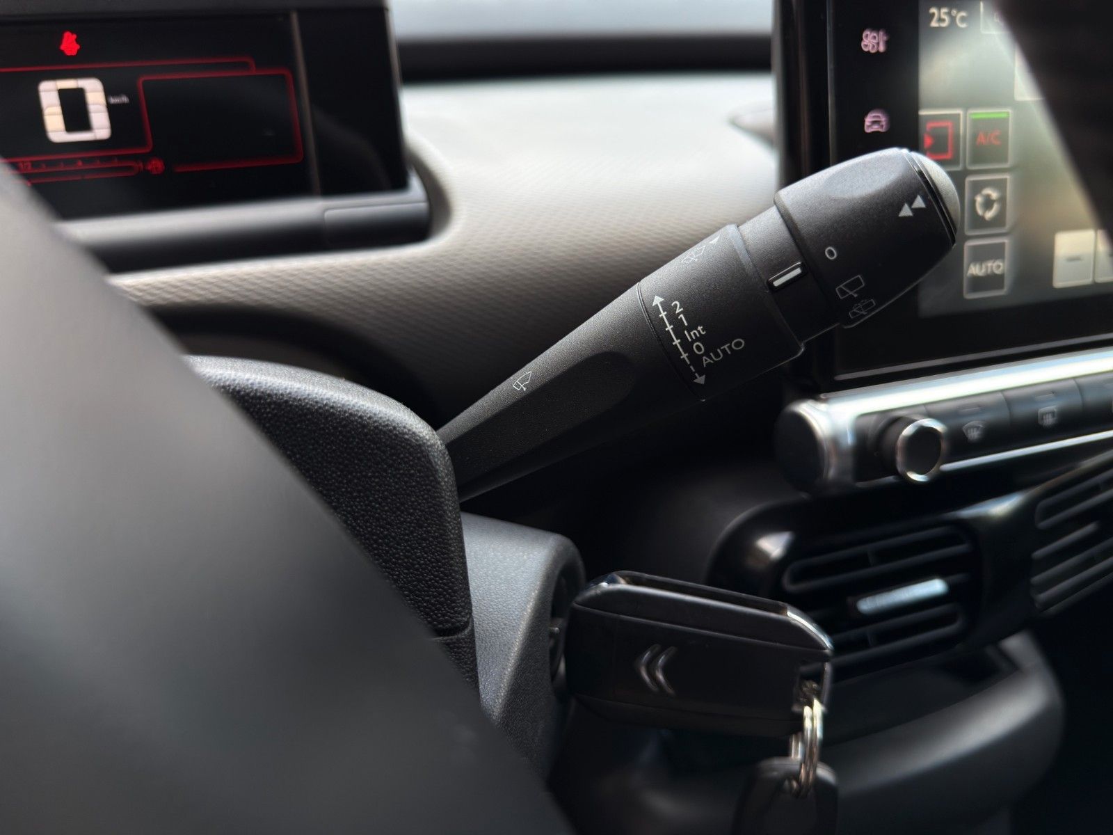 Fahrzeugabbildung Citroën C4 Cactus Shine *PDC*Bluetooth*