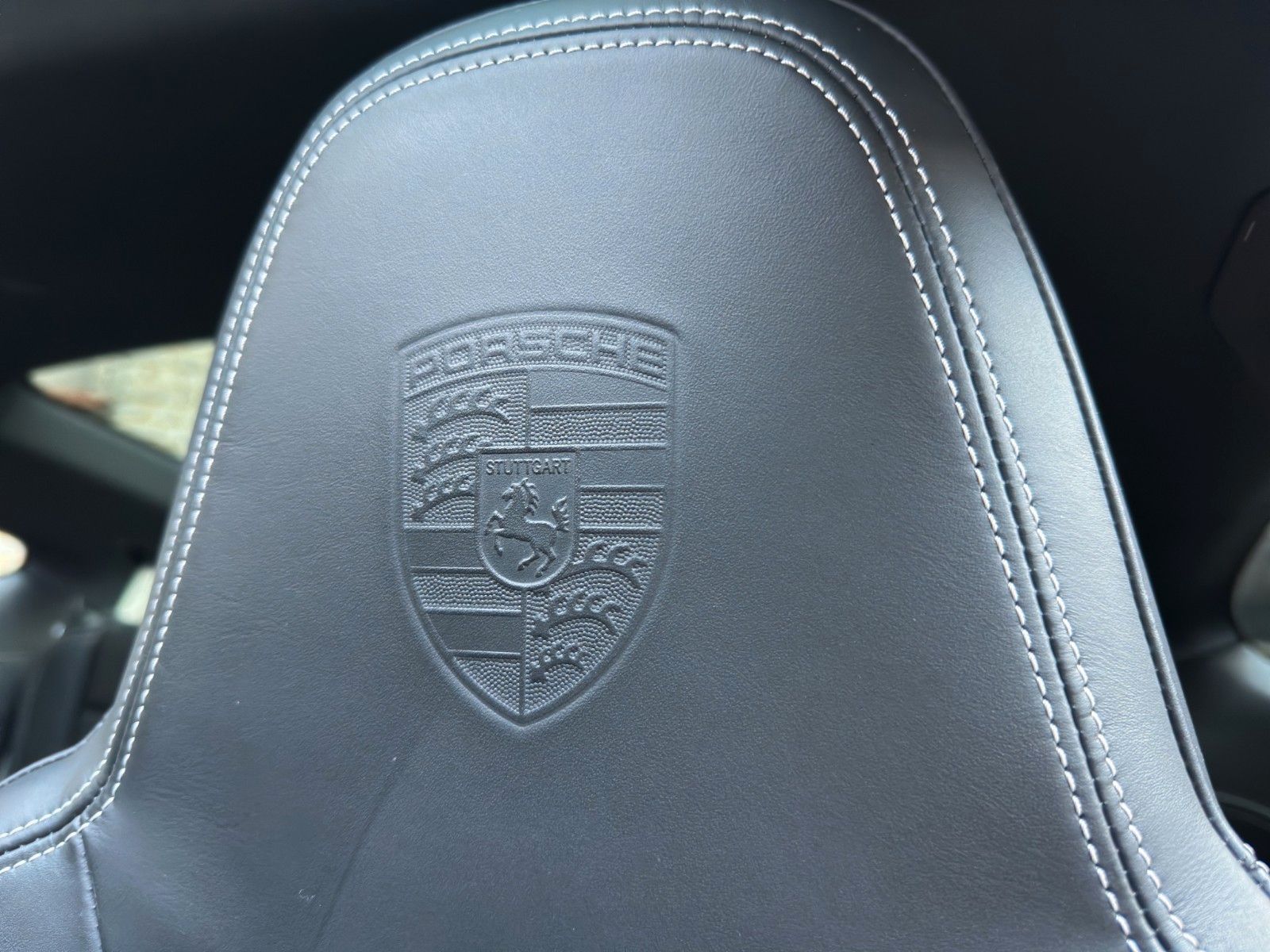Fahrzeugabbildung Porsche 911 Carrera 4S (992.1) neuwertig