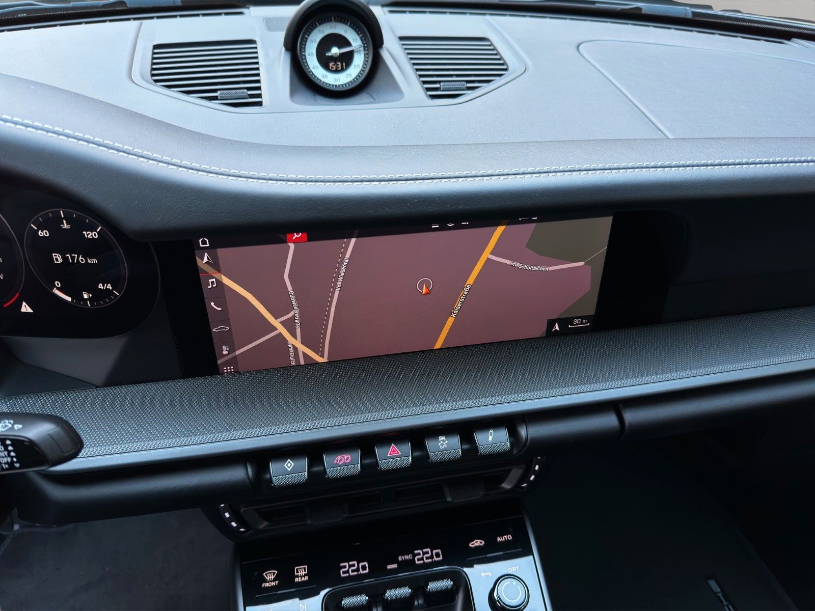 Fahrzeugabbildung Porsche 911 Carrera 4S (992.1) neuwertig