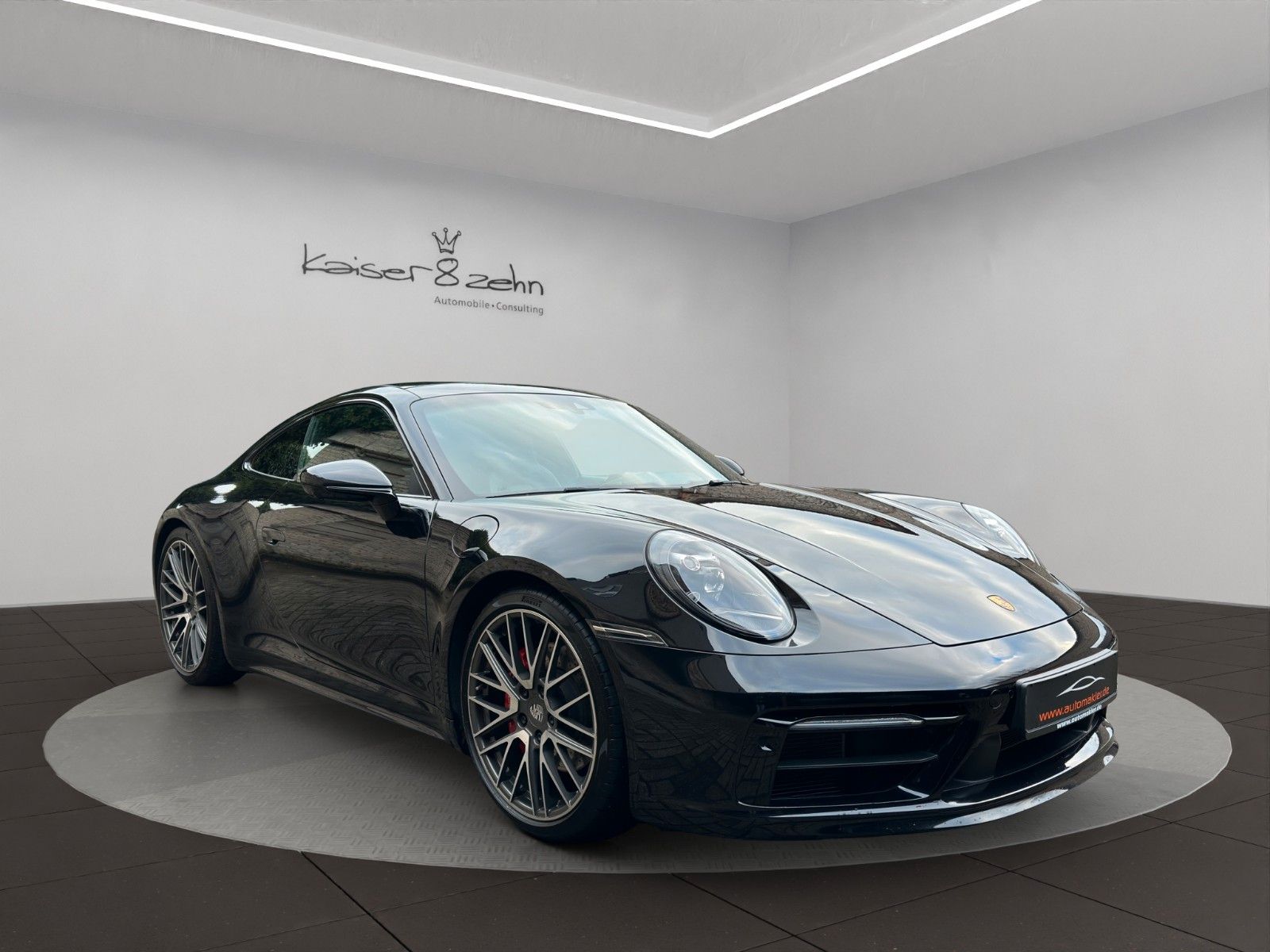 Fahrzeugabbildung Porsche 911 Carrera 4S (992.1) neuwertig