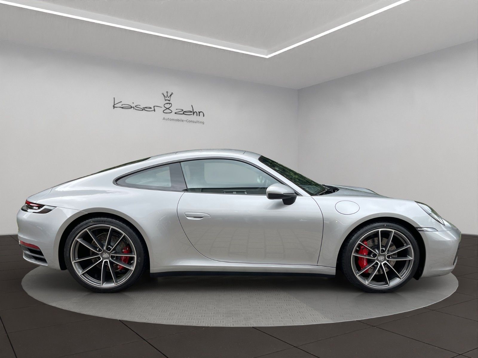 Fahrzeugabbildung Porsche 911 Carrera S (992.1) neuwertig