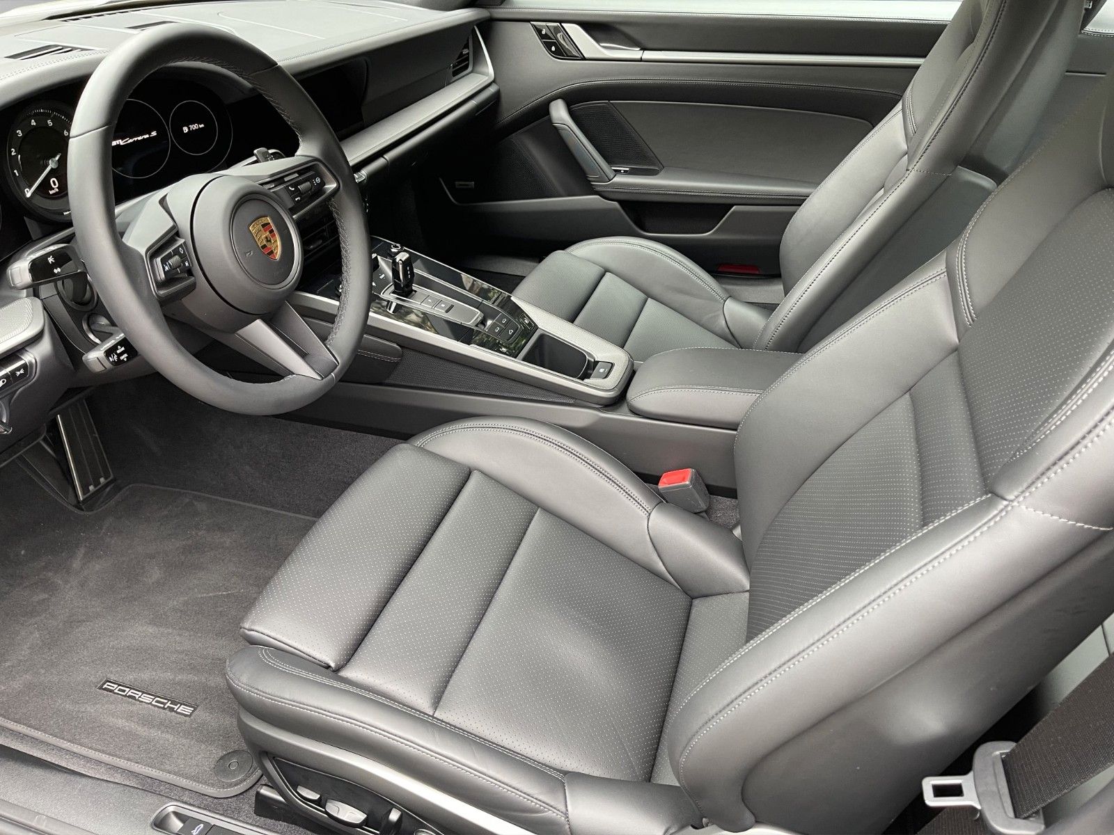 Fahrzeugabbildung Porsche 911 Carrera S (992.1) neuwertig