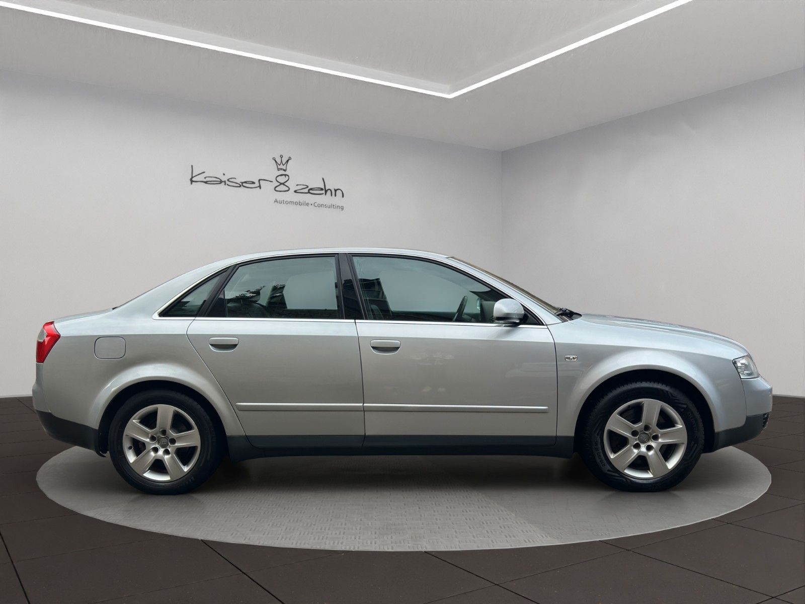 Fahrzeugabbildung Audi A4 B6 2.4 V6 *Automatik*