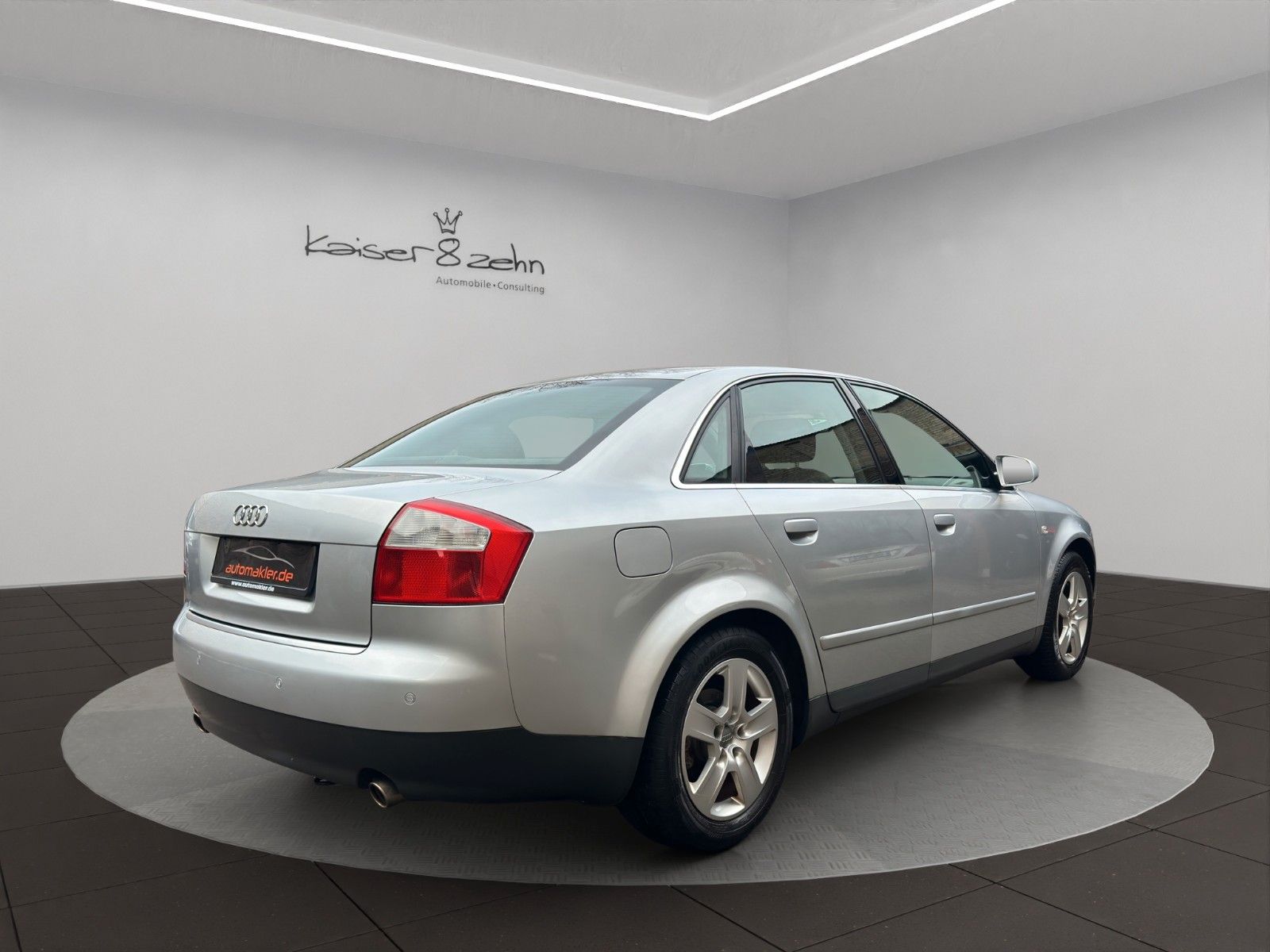 Fahrzeugabbildung Audi A4 B6 2.4 V6 *Automatik*