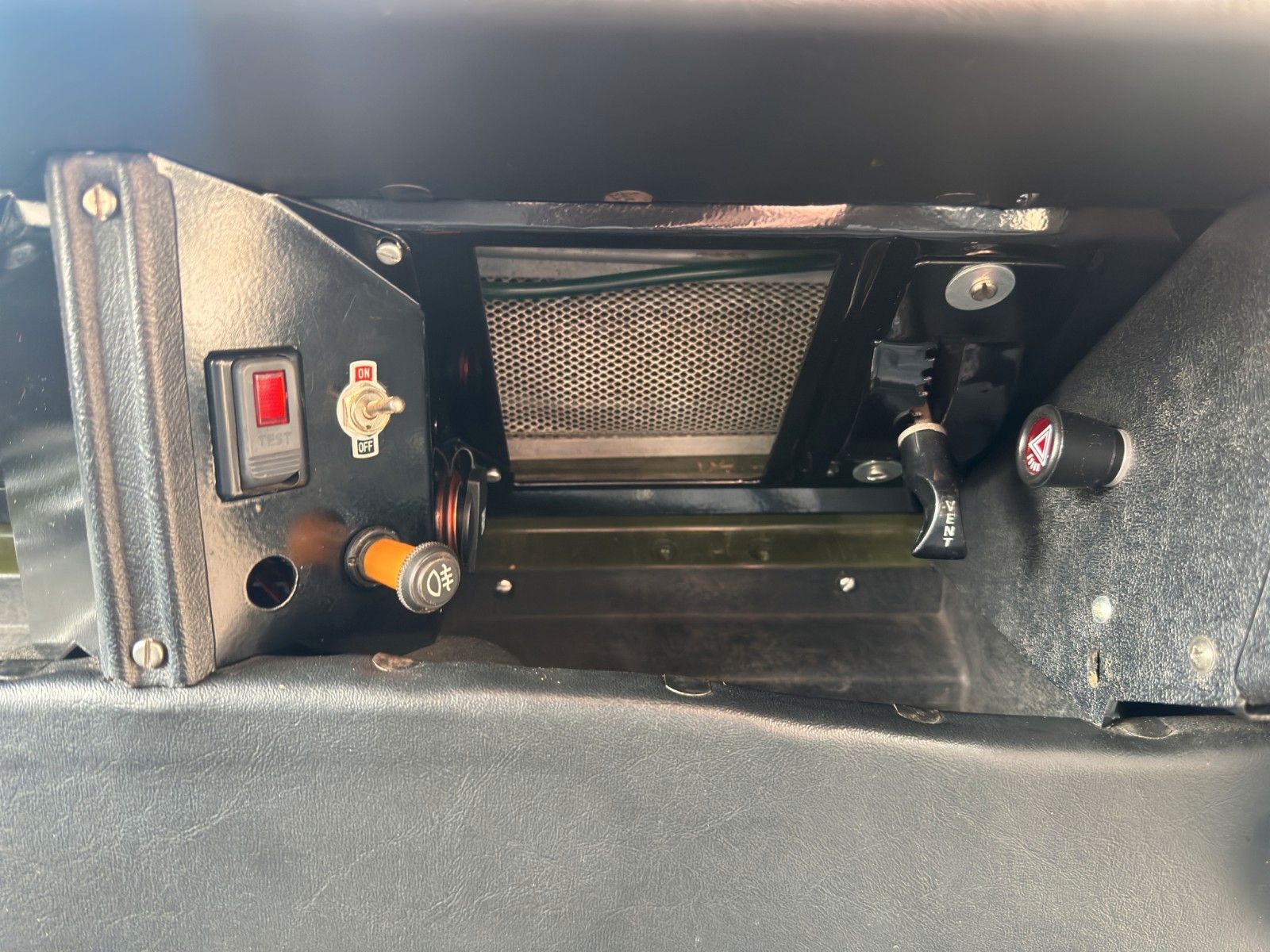 Fahrzeugabbildung Land Rover 88 Serie III *Classic Data 3+*
