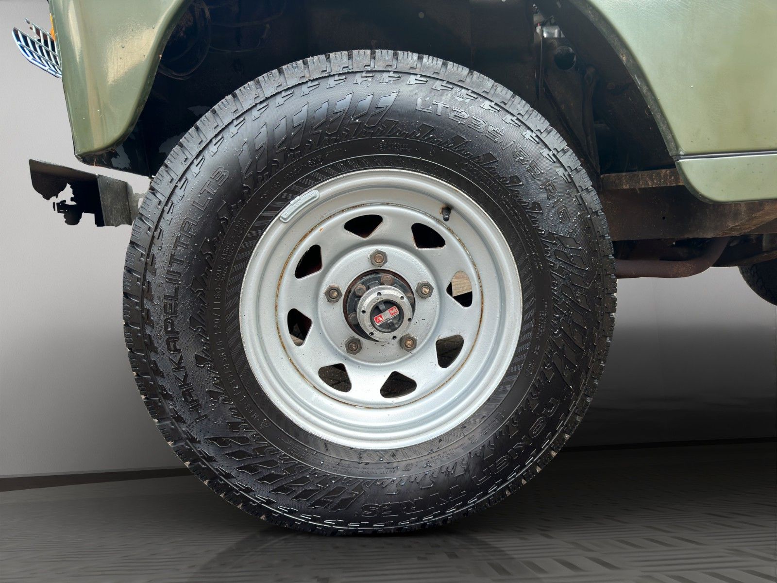 Fahrzeugabbildung Land Rover 88 Serie III *Classic Data 3+*