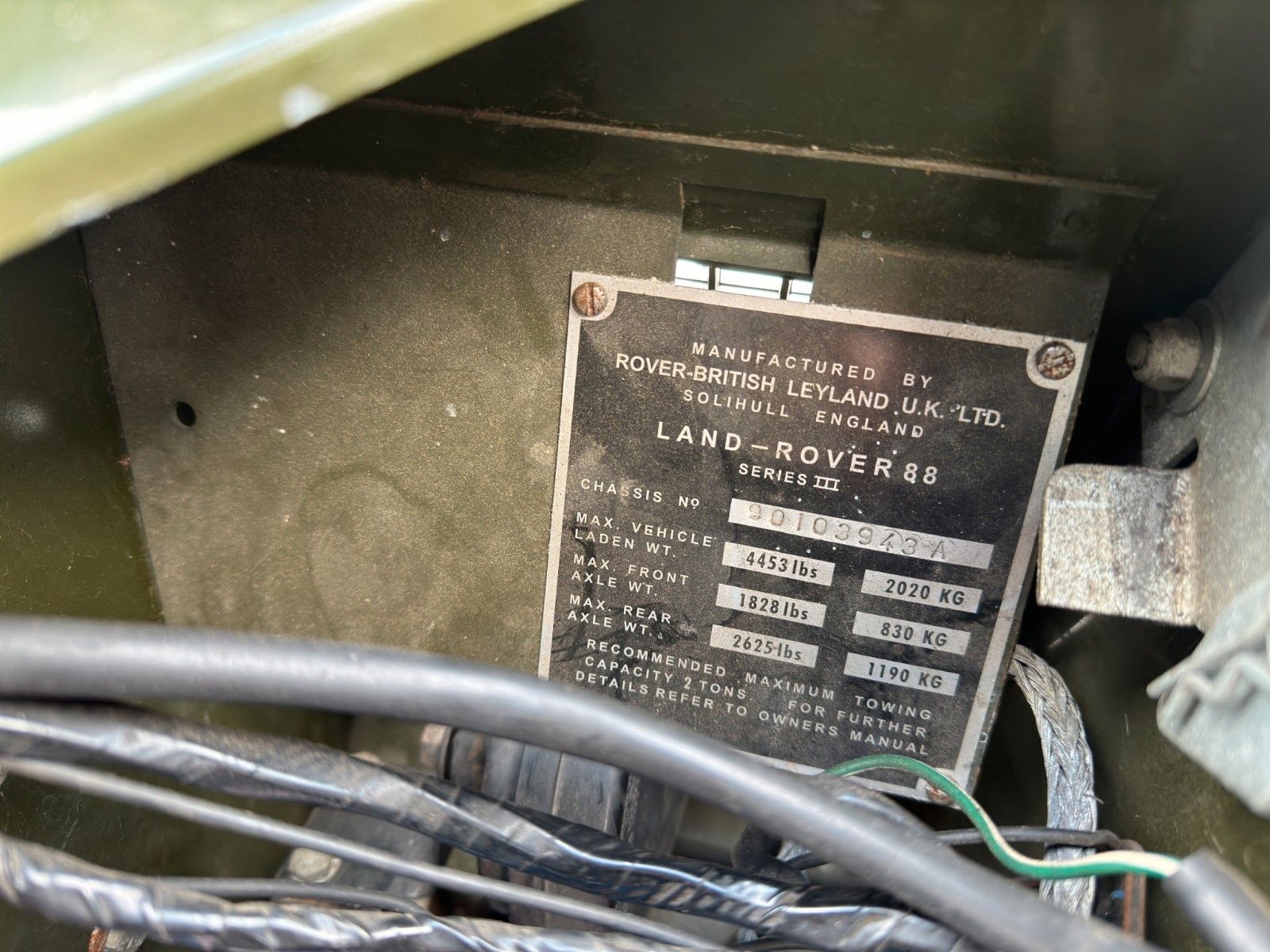 Fahrzeugabbildung Land Rover 88 Serie III *Classic Data 3+*