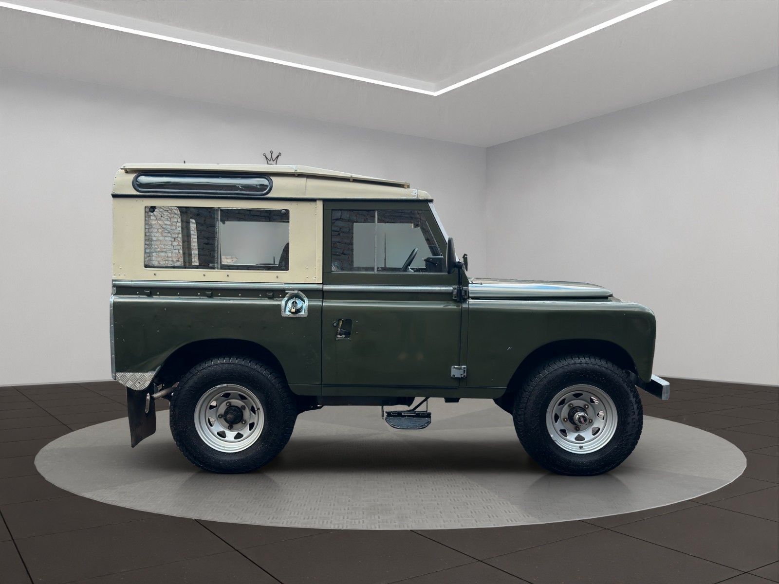 Fahrzeugabbildung Land Rover 88 Serie III *Classic Data 3+*