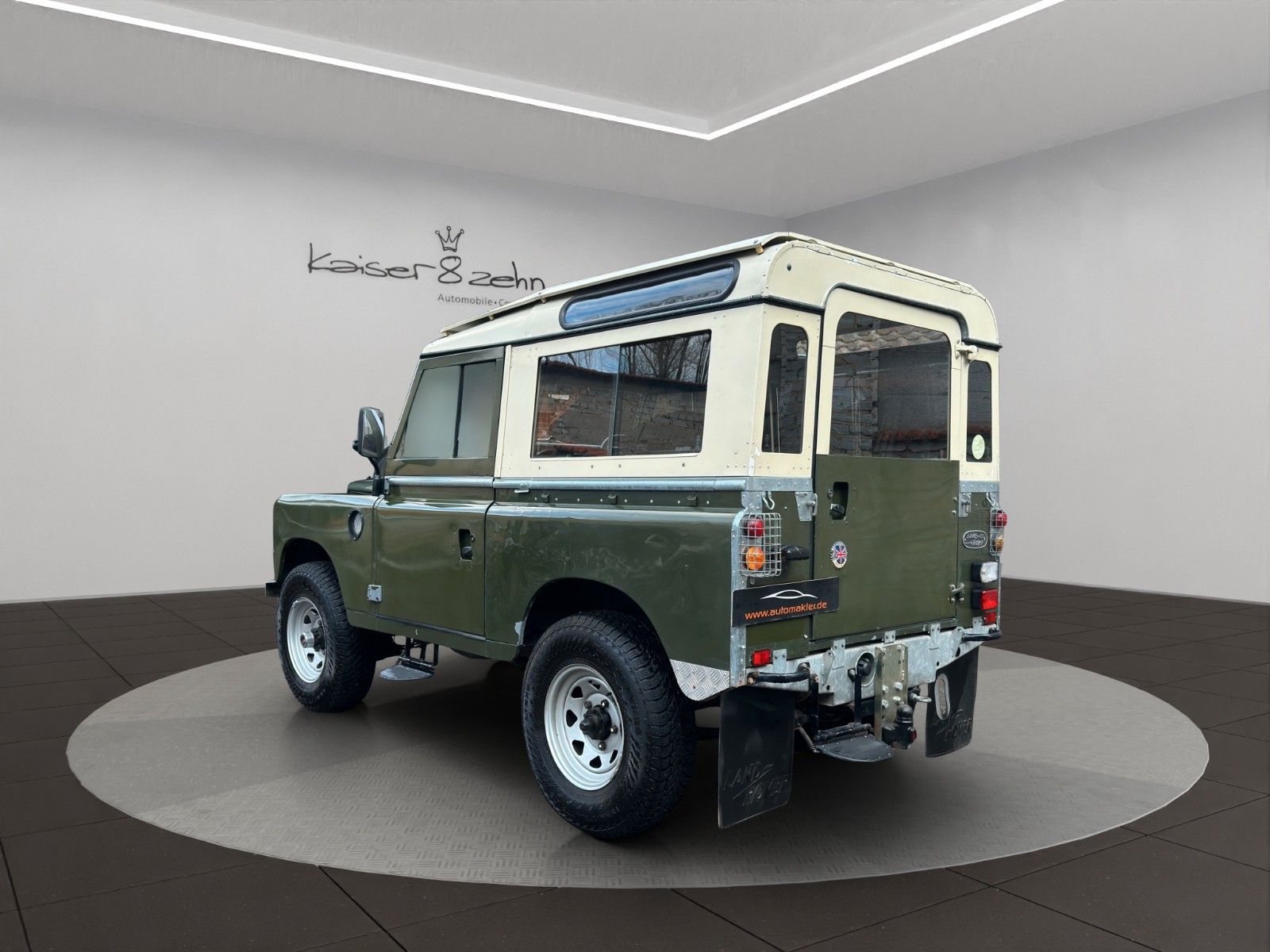 Fahrzeugabbildung Land Rover 88 Serie III *Classic Data 3+*