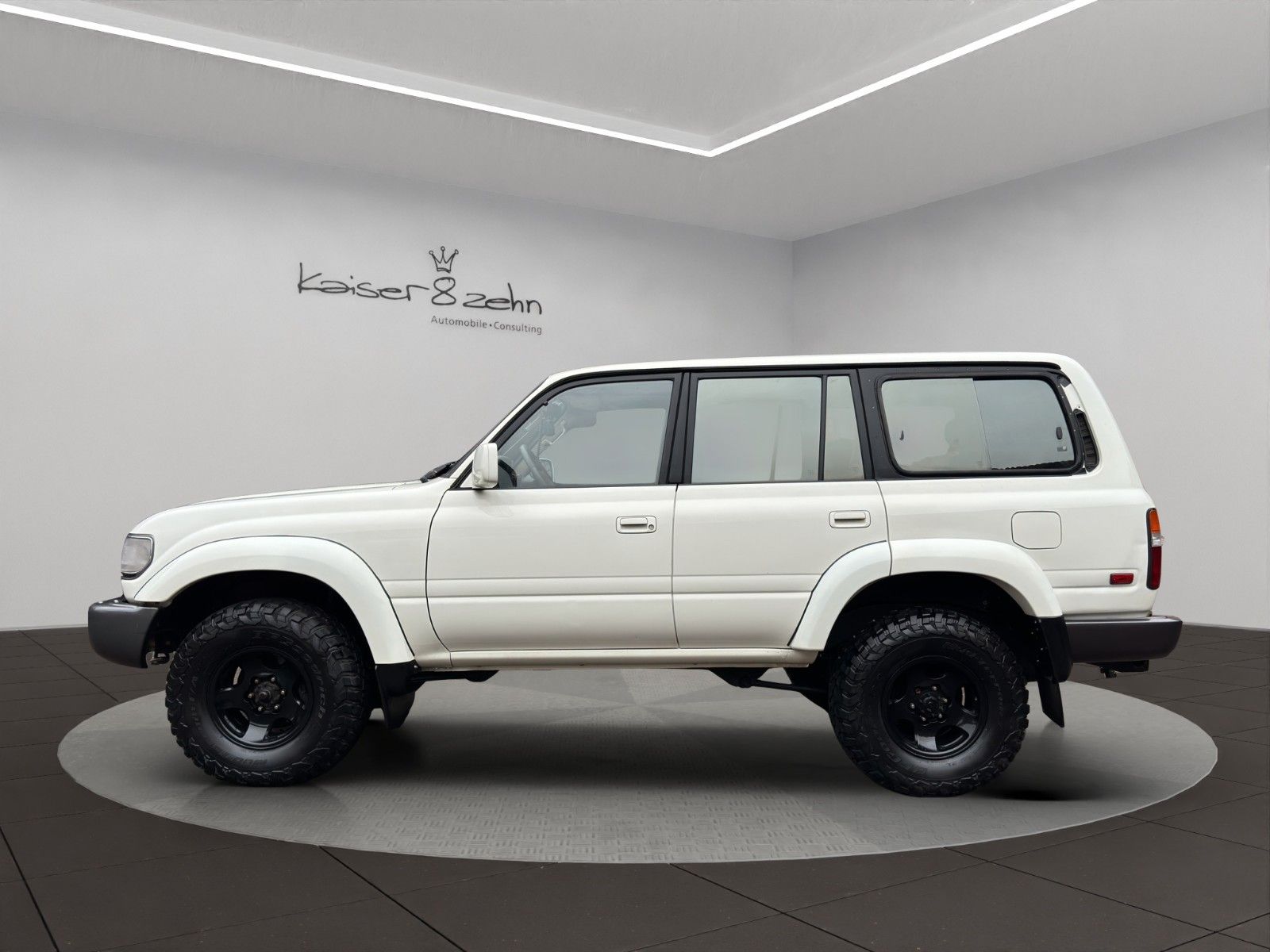 Fahrzeugabbildung Toyota Land Cruiser FZJ80 *Offroad-Umbau*