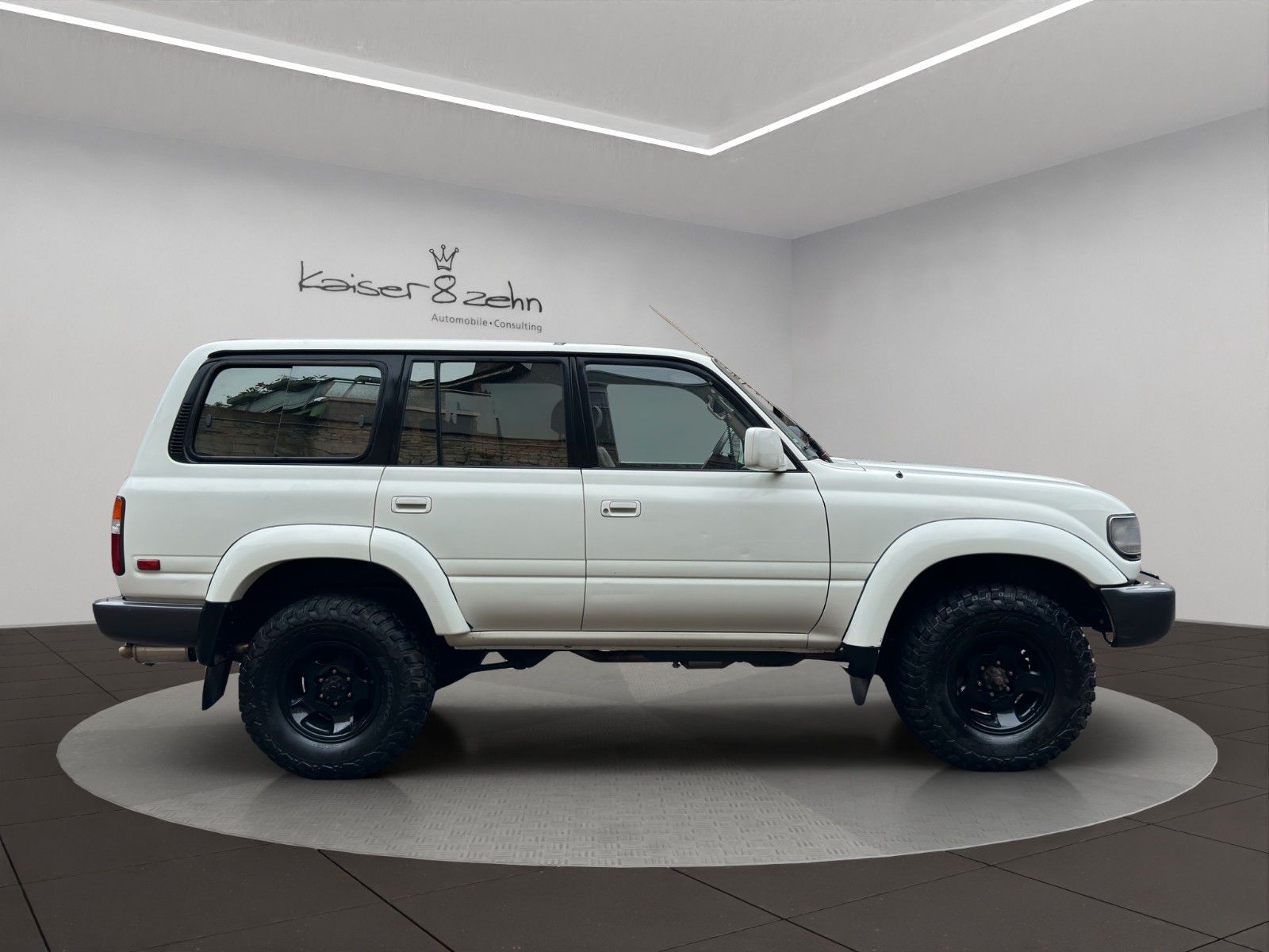 Fahrzeugabbildung Toyota Land Cruiser FZJ80 *Offroad-Umbau*