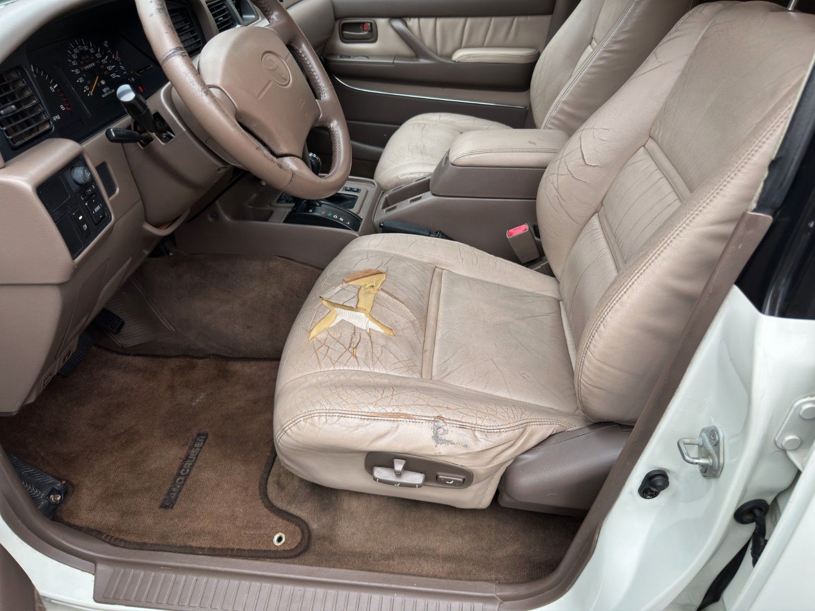 Fahrzeugabbildung Toyota Land Cruiser FZJ80 *Offroad-Umbau*