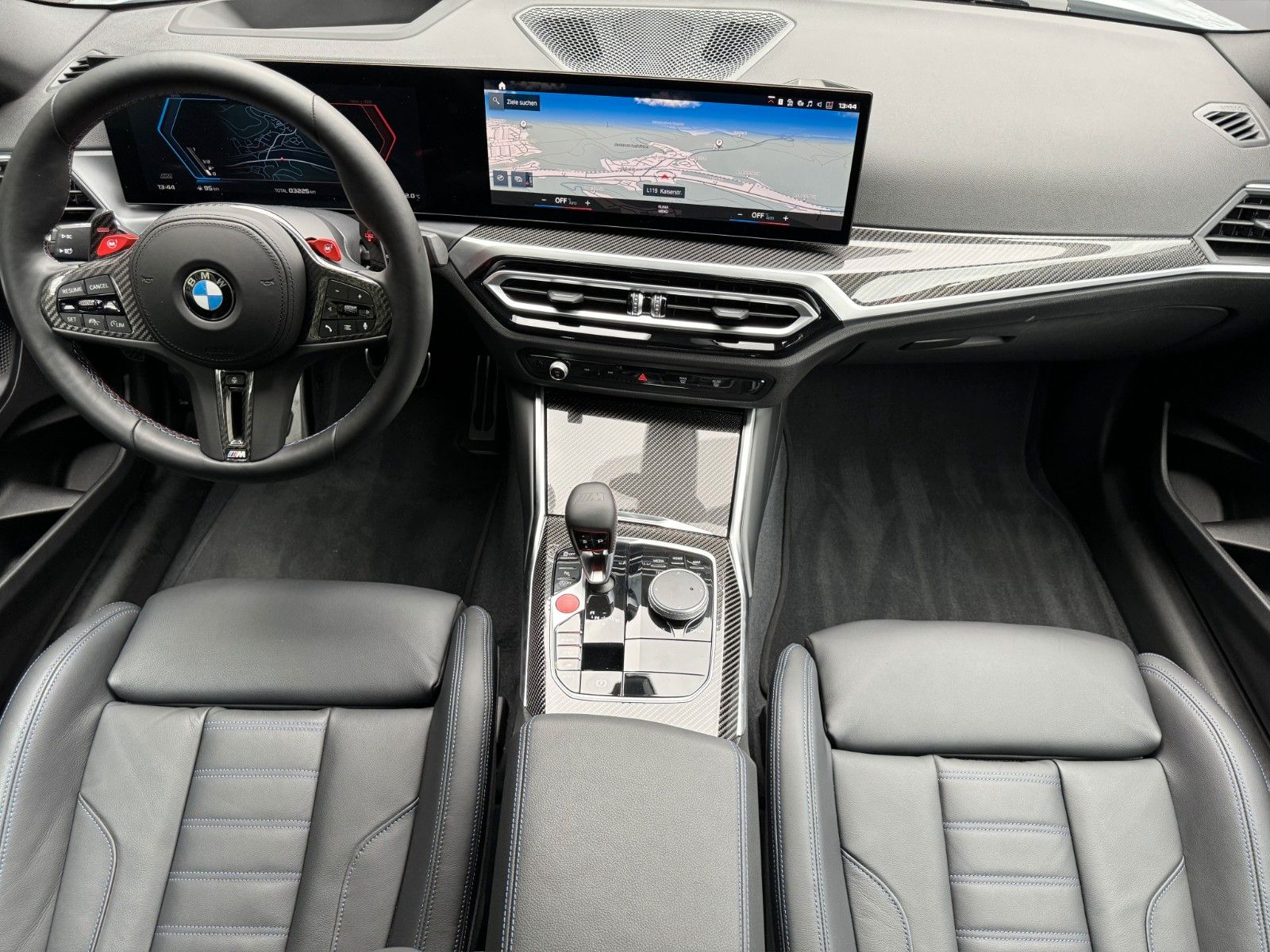 Fahrzeugabbildung BMW M2 G87 M-Driver's Package M-Carbondach neuwertig