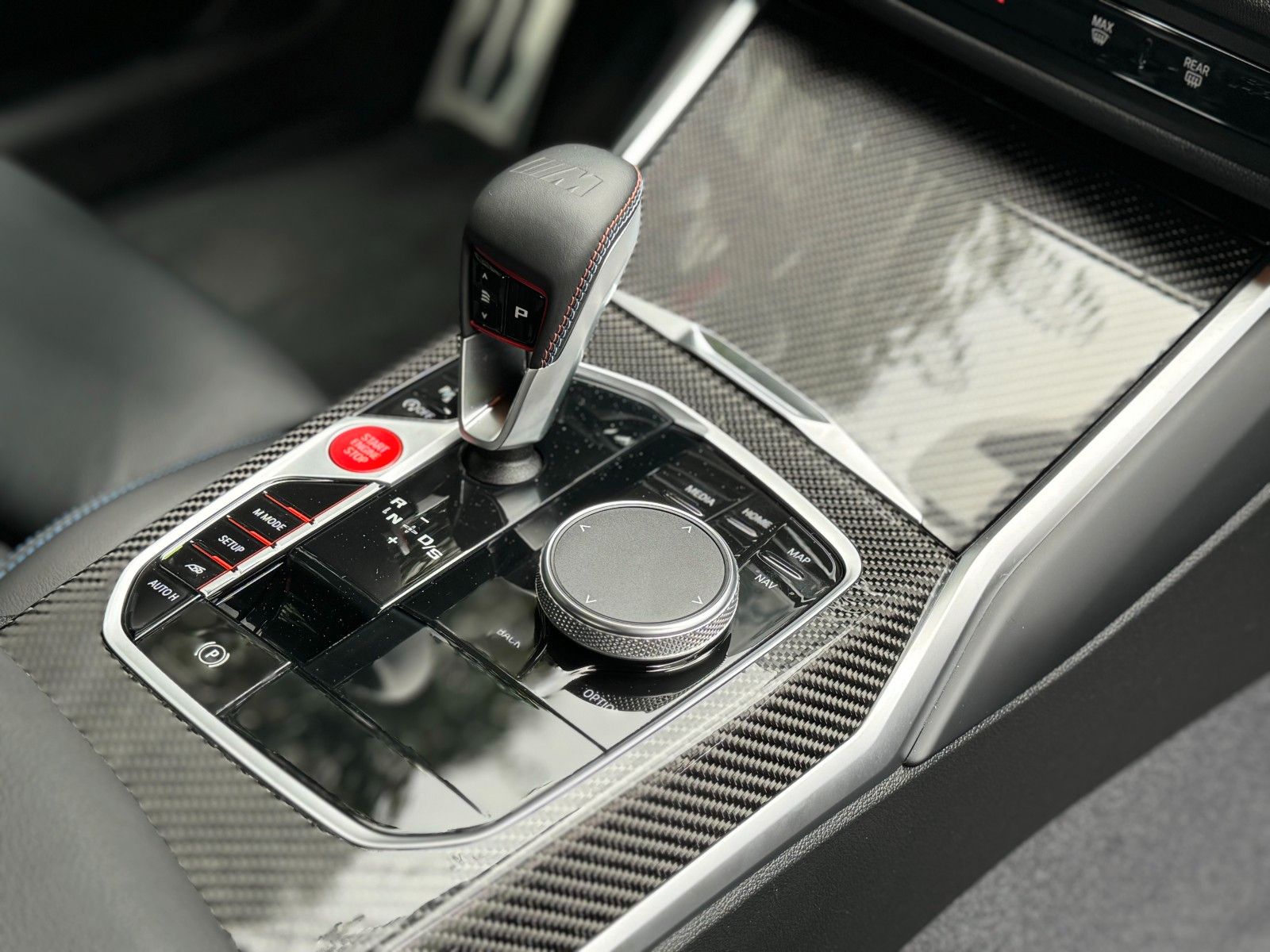 Fahrzeugabbildung BMW M2 G87 M-Driver's Package M-Carbondach neuwertig