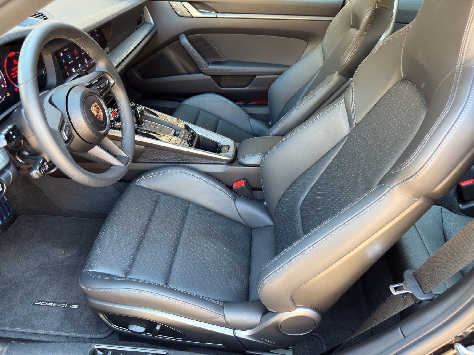 Fahrzeugabbildung Porsche 911 992.2 Carrera Coupé *2.Hand*SAGA*Chrono*