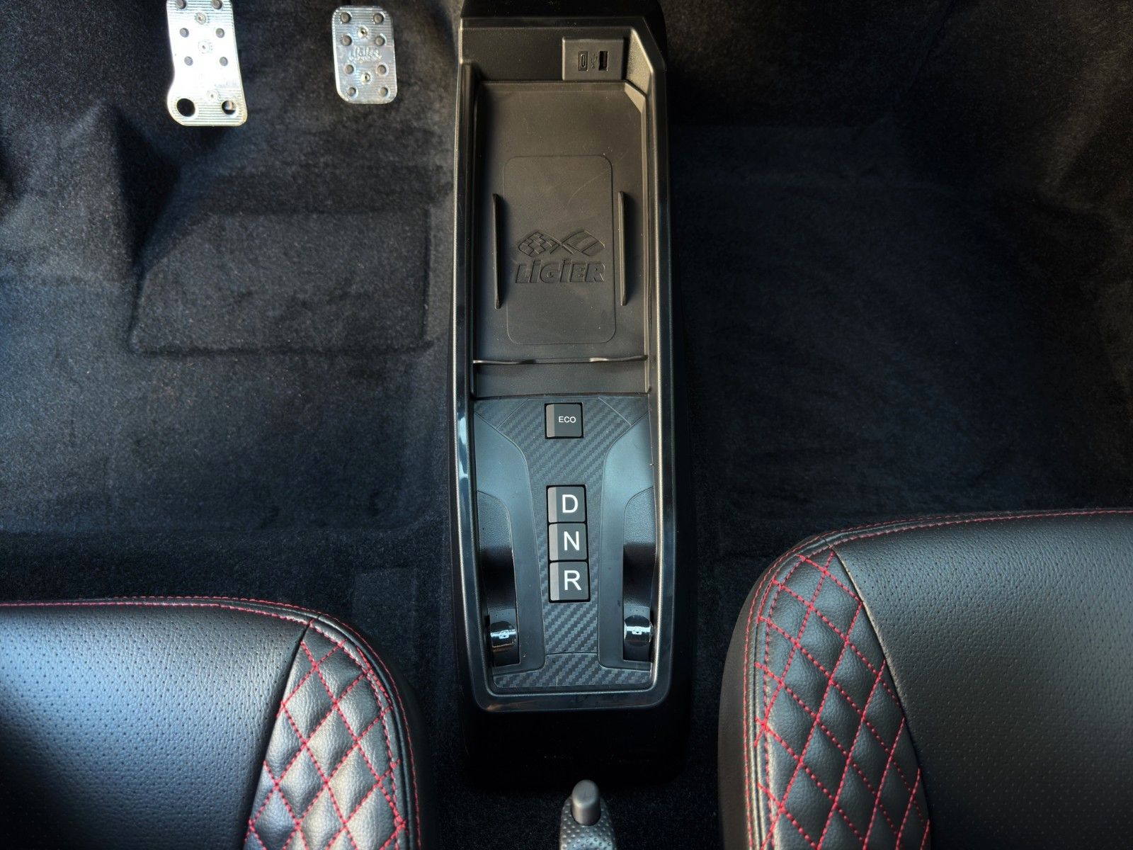 Fahrzeugabbildung Ligier JS 50 Sport Ultimate *Servo* *CarPlay*
