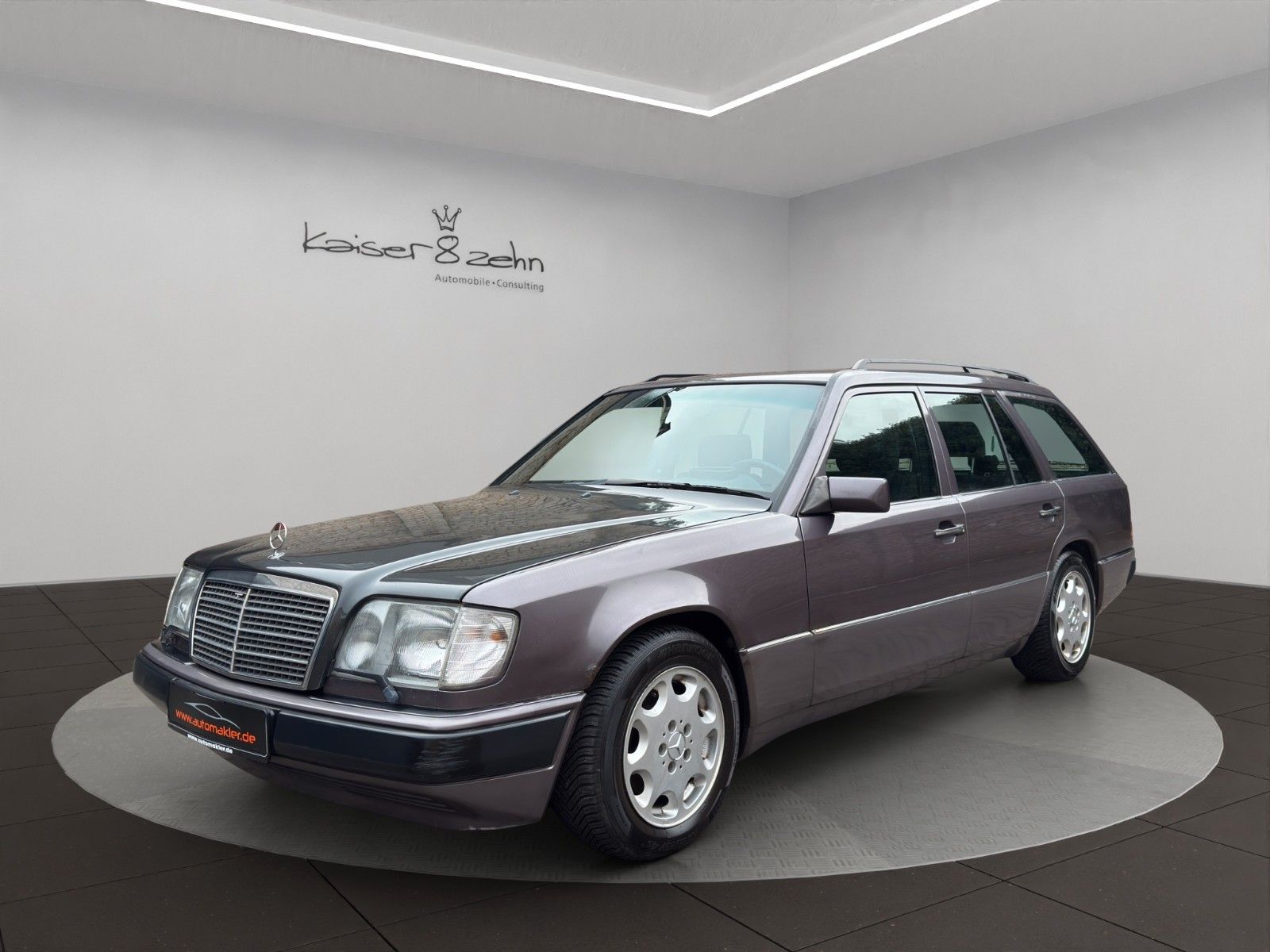 Mercedes-Benz 220 TE (S124)