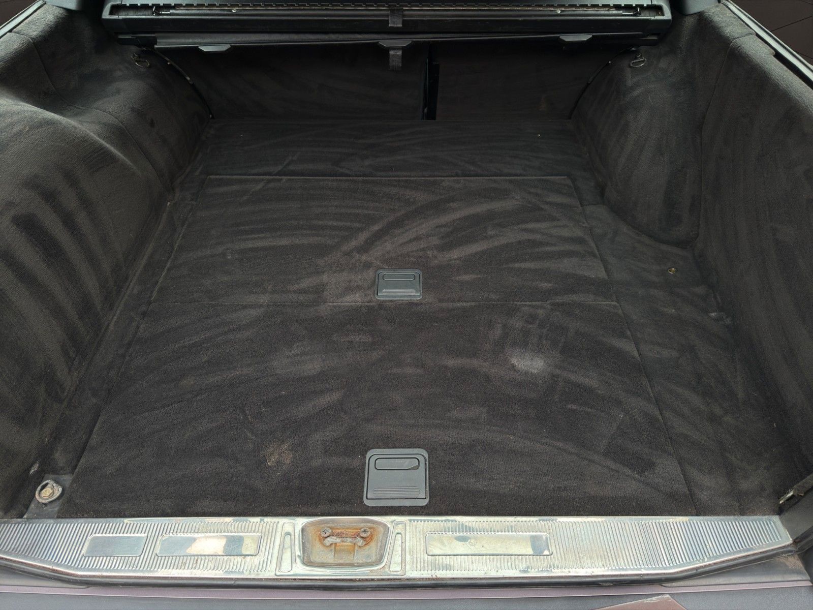 Fahrzeugabbildung Mercedes-Benz 220 TE (S124)