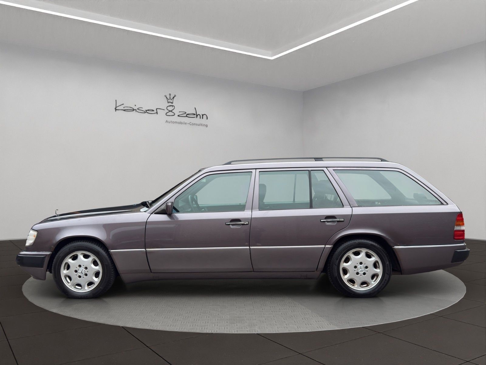 Fahrzeugabbildung Mercedes-Benz 220 TE (S124)